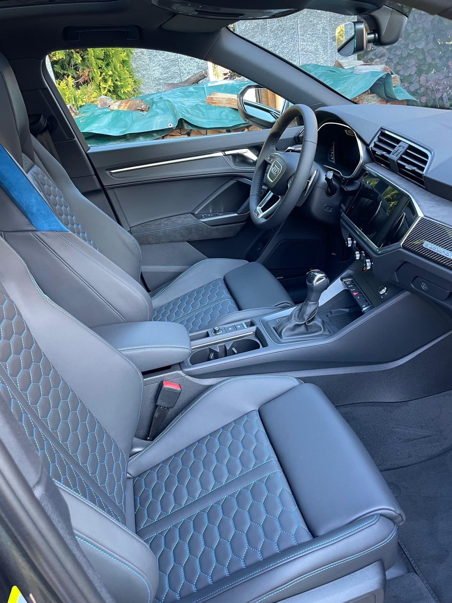 AUDI 2.5 TFSI quattro S-Tronic-image-2