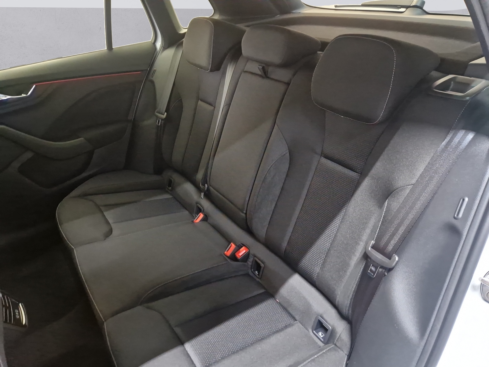 SKODA Kamiq 1.0 TSI Dynamic DSG-image-11