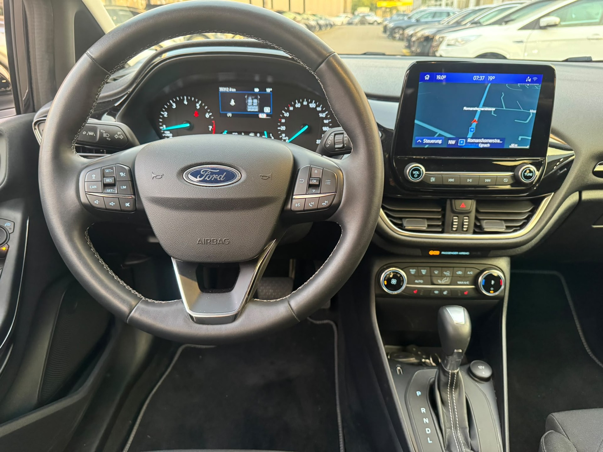 FORD Fiesta 1.0 SCTi MHEV Titanium X Automat-image-10