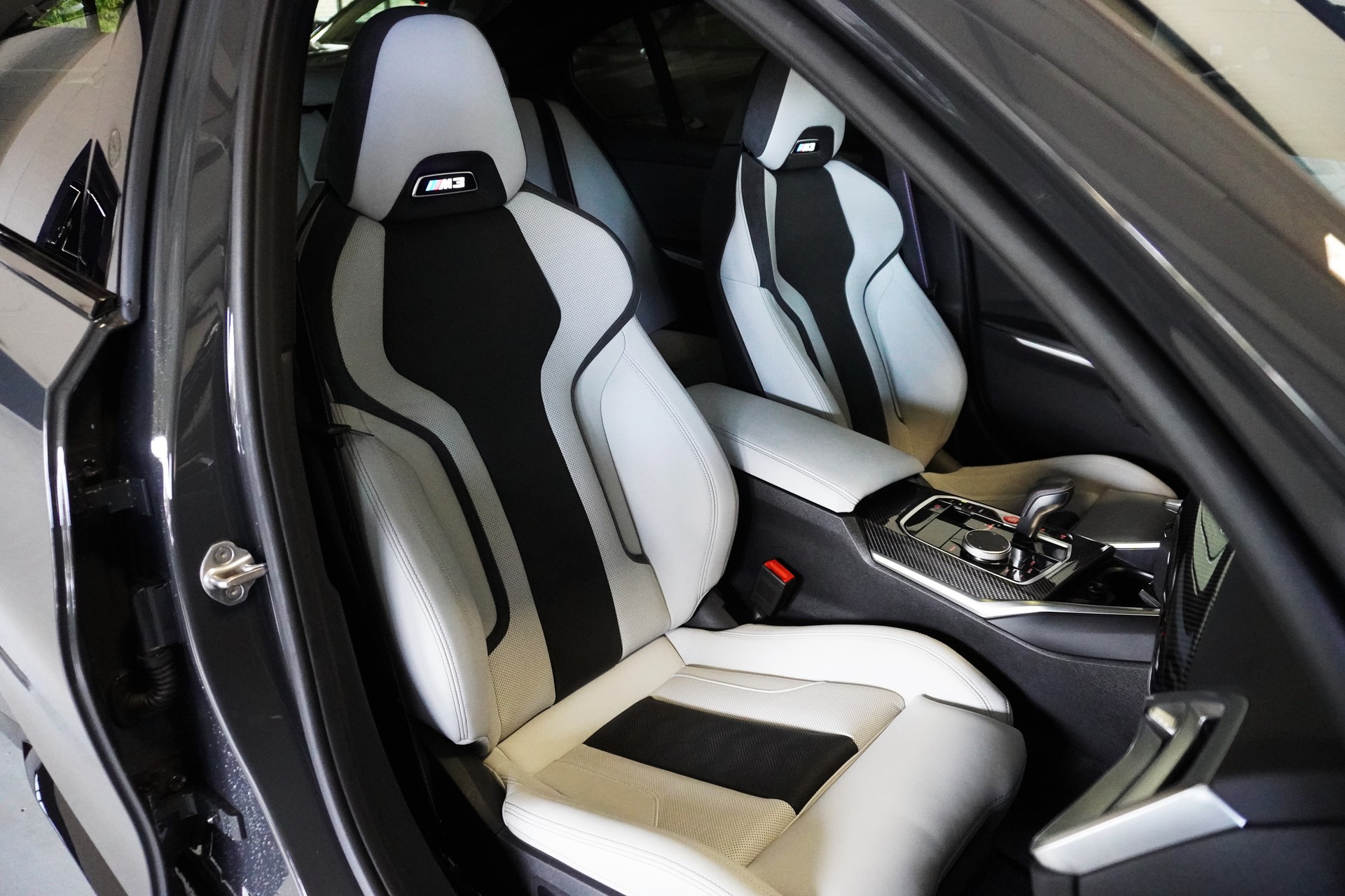 BMW M3 Competition M xDrive // BMW Werksgarantie bis 03/2029 // Individual Dravitgrau //-image-11