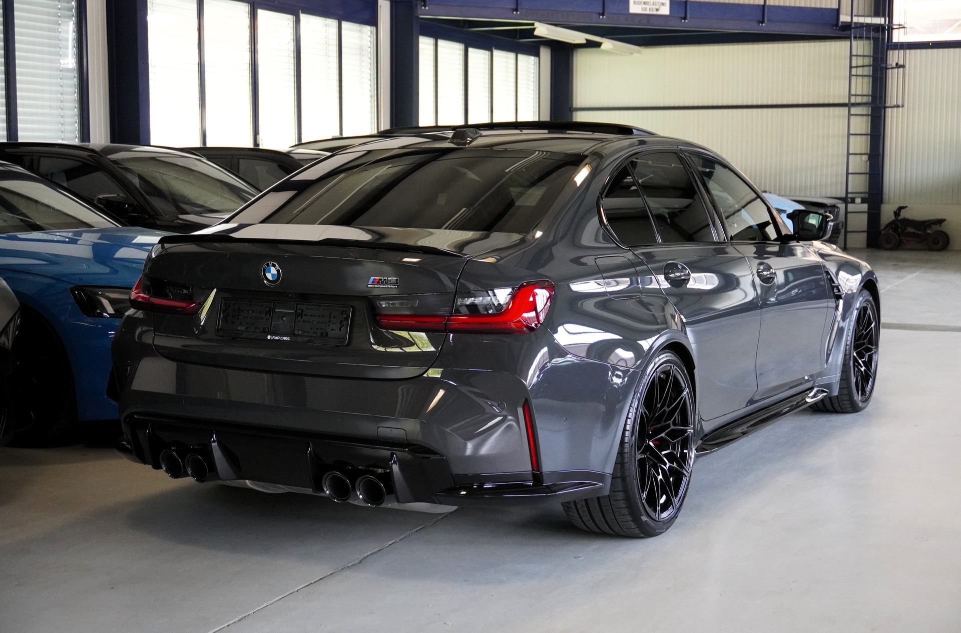 BMW M3 Competition M xDrive // BMW Werksgarantie bis 03/2029 // Individual Dravitgrau //-image-6