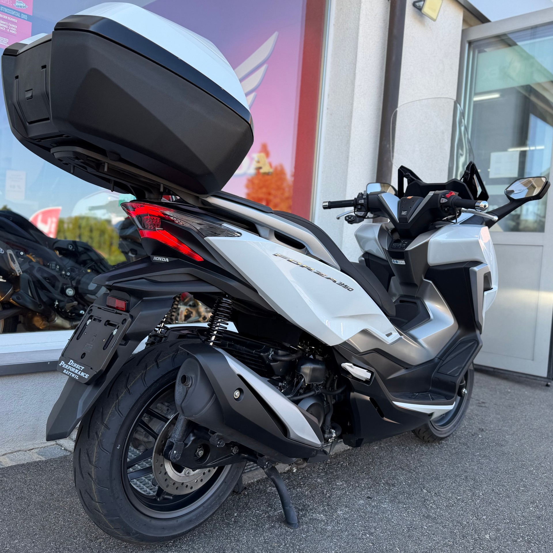 HONDA NSS 350-showroom-element-3