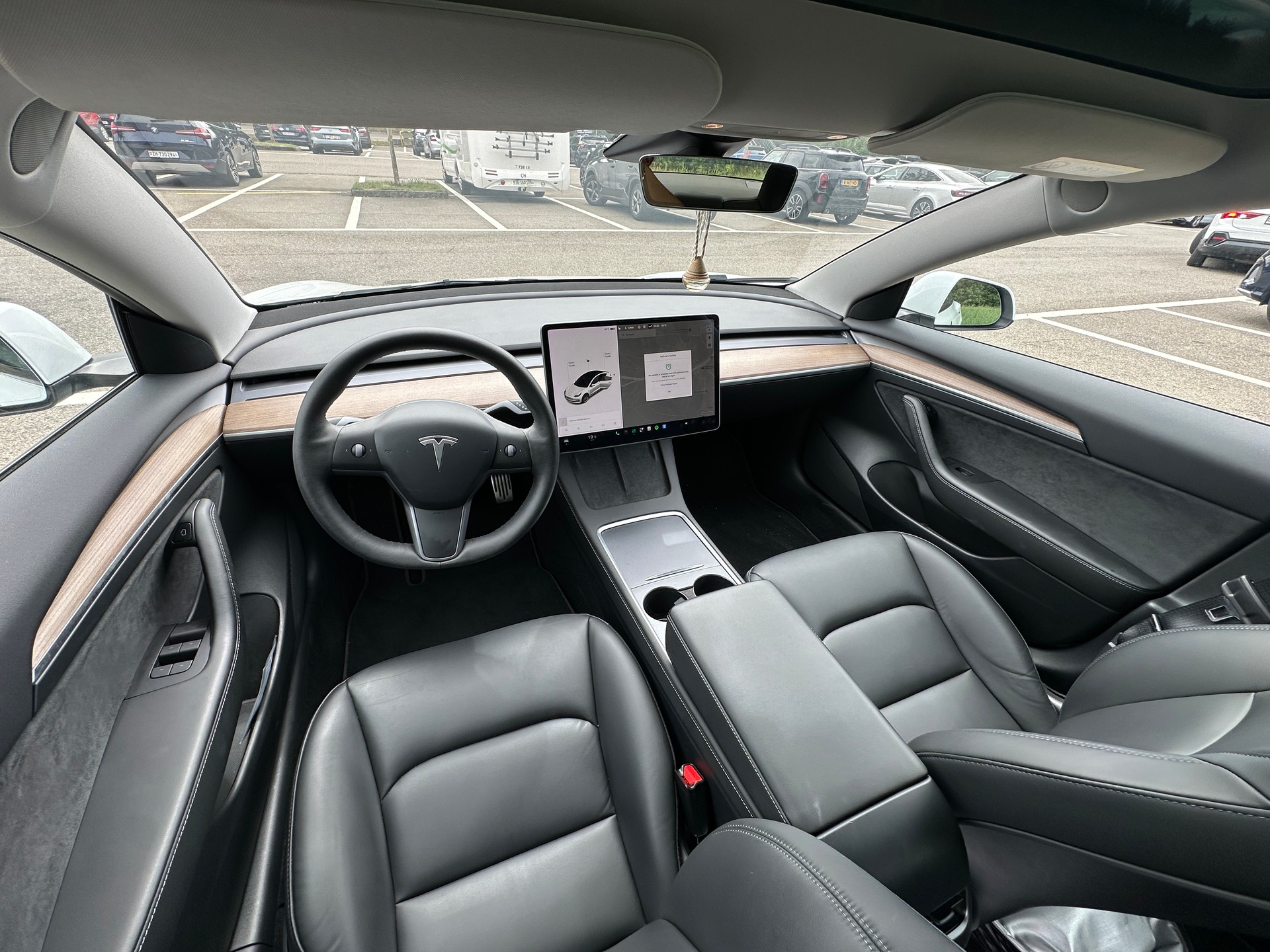 TESLA Model 3 Long Range Dual Motor AWD-image-9