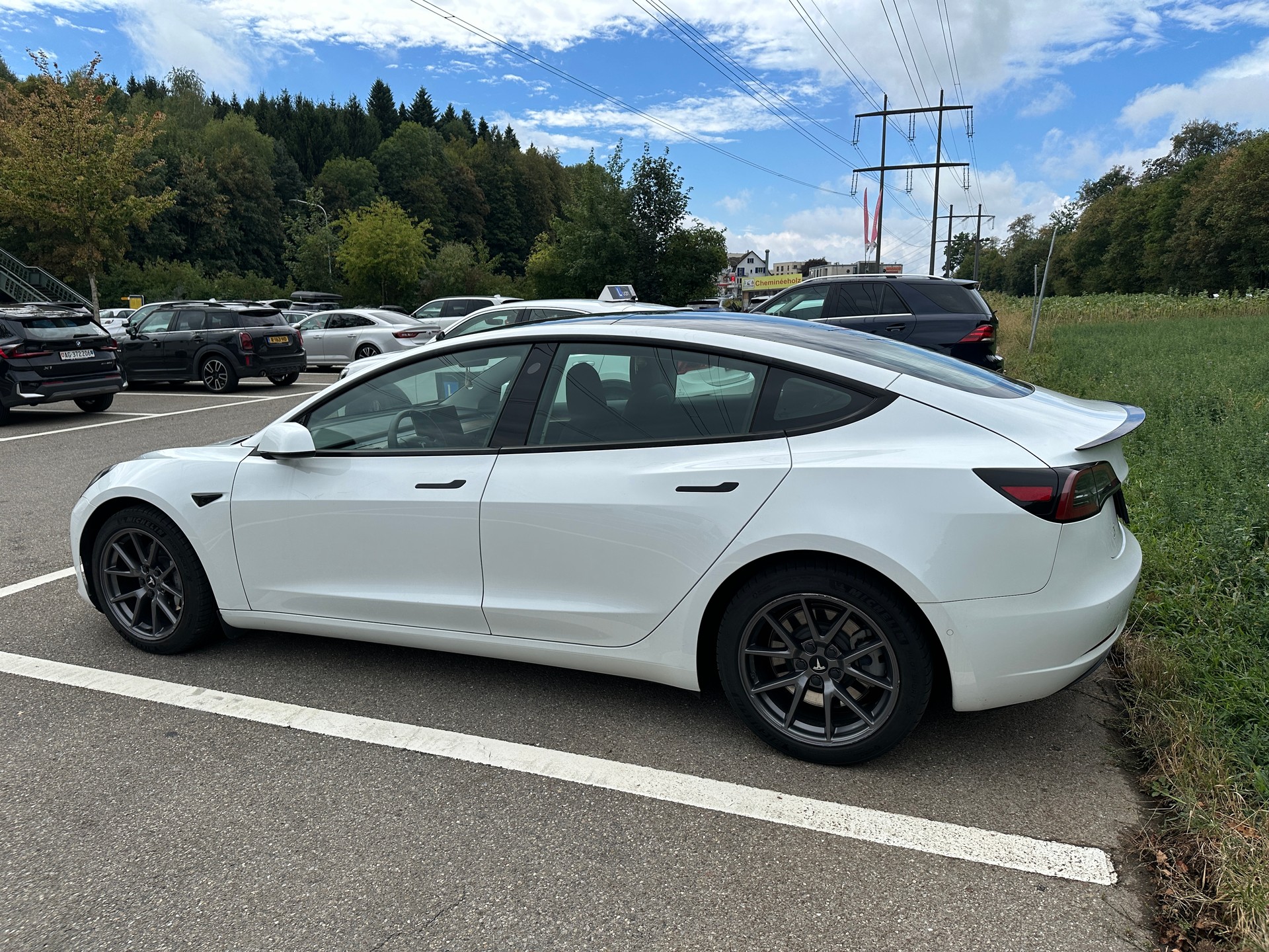 TESLA Model 3 Long Range Dual Motor AWD-image-6