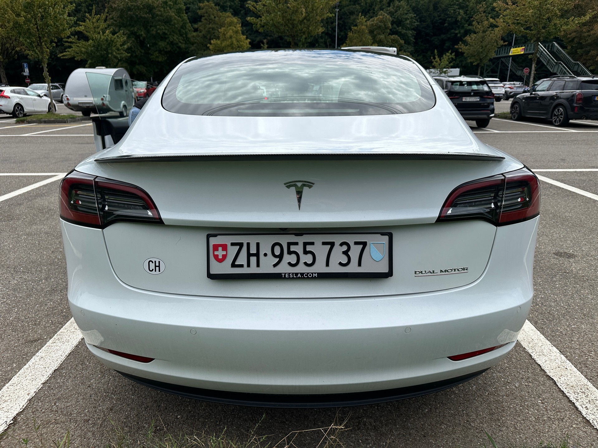 TESLA Model 3 Long Range Dual Motor AWD-image-19