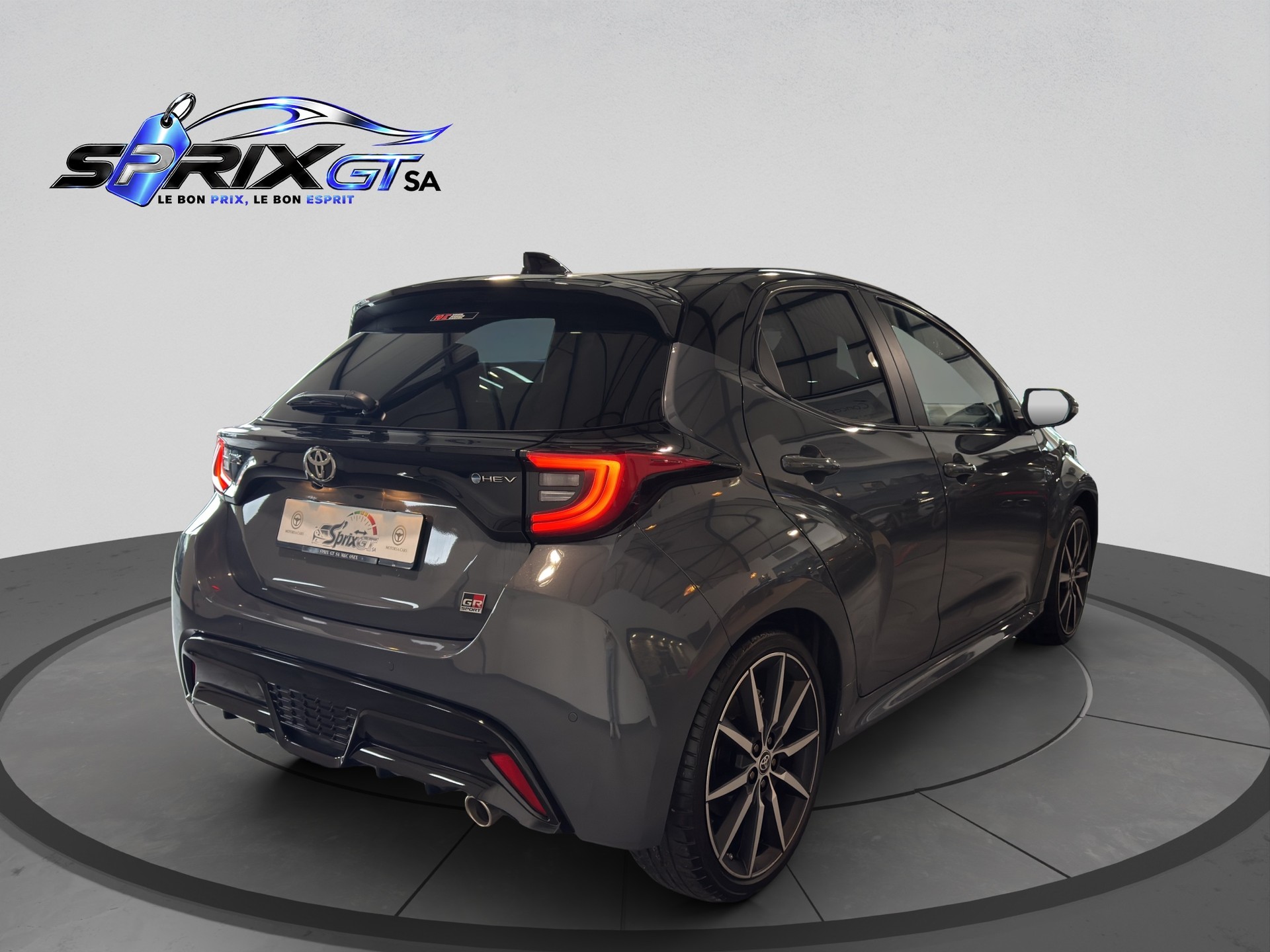 TOYOTA Yaris 1.5 GR Sport e-CVT-image-4