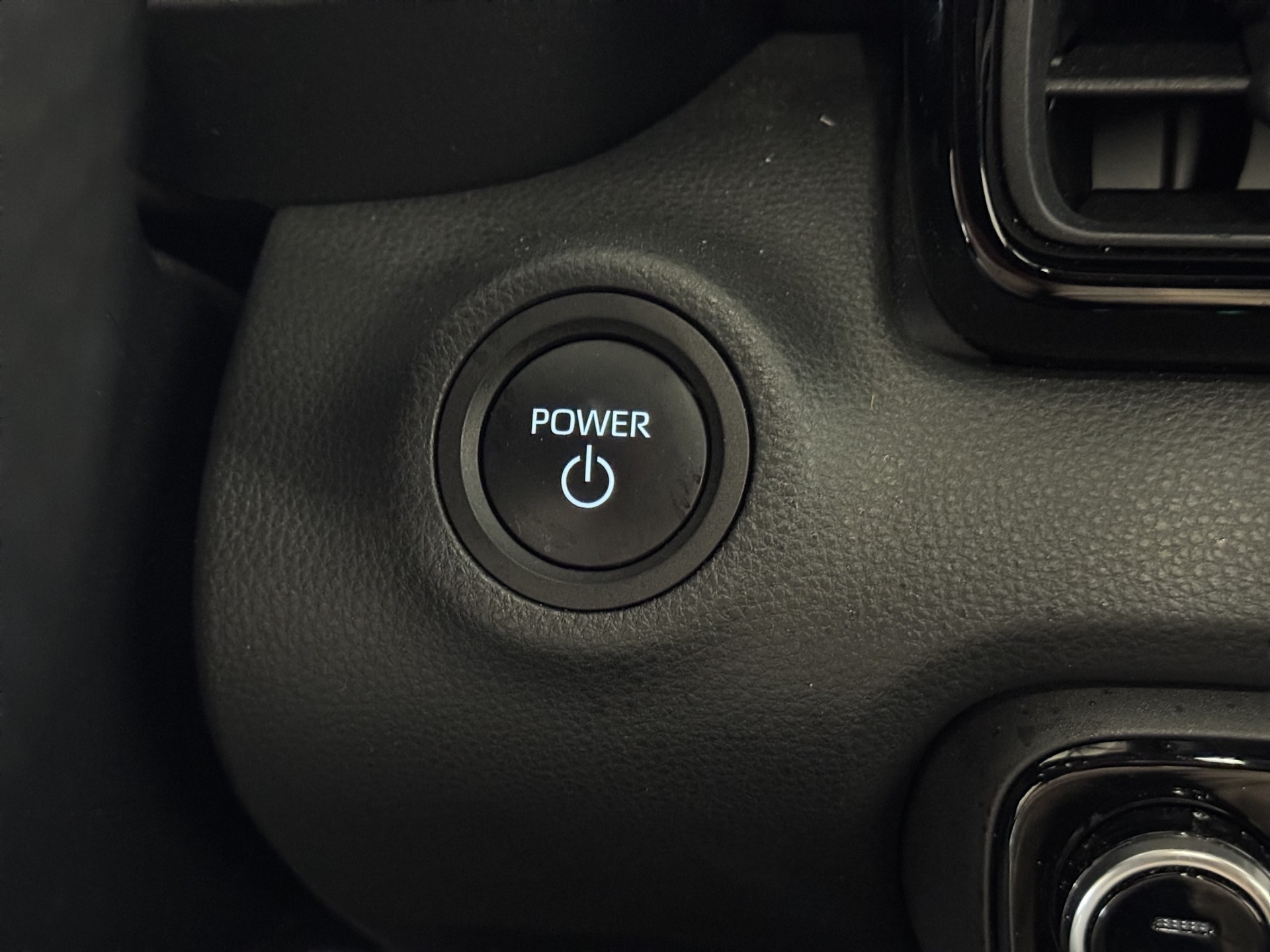 TOYOTA Yaris 1.5 GR Sport e-CVT-image-27
