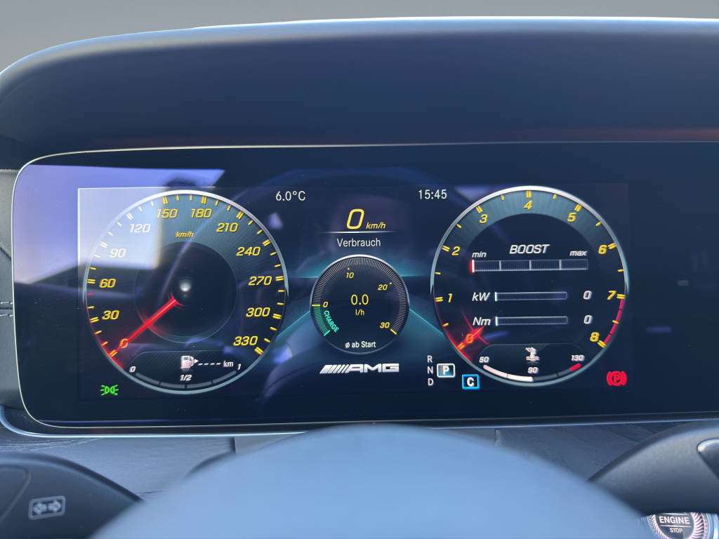MERCEDES-BENZ E 63 S AMG 4matic+ Kombi-image-12