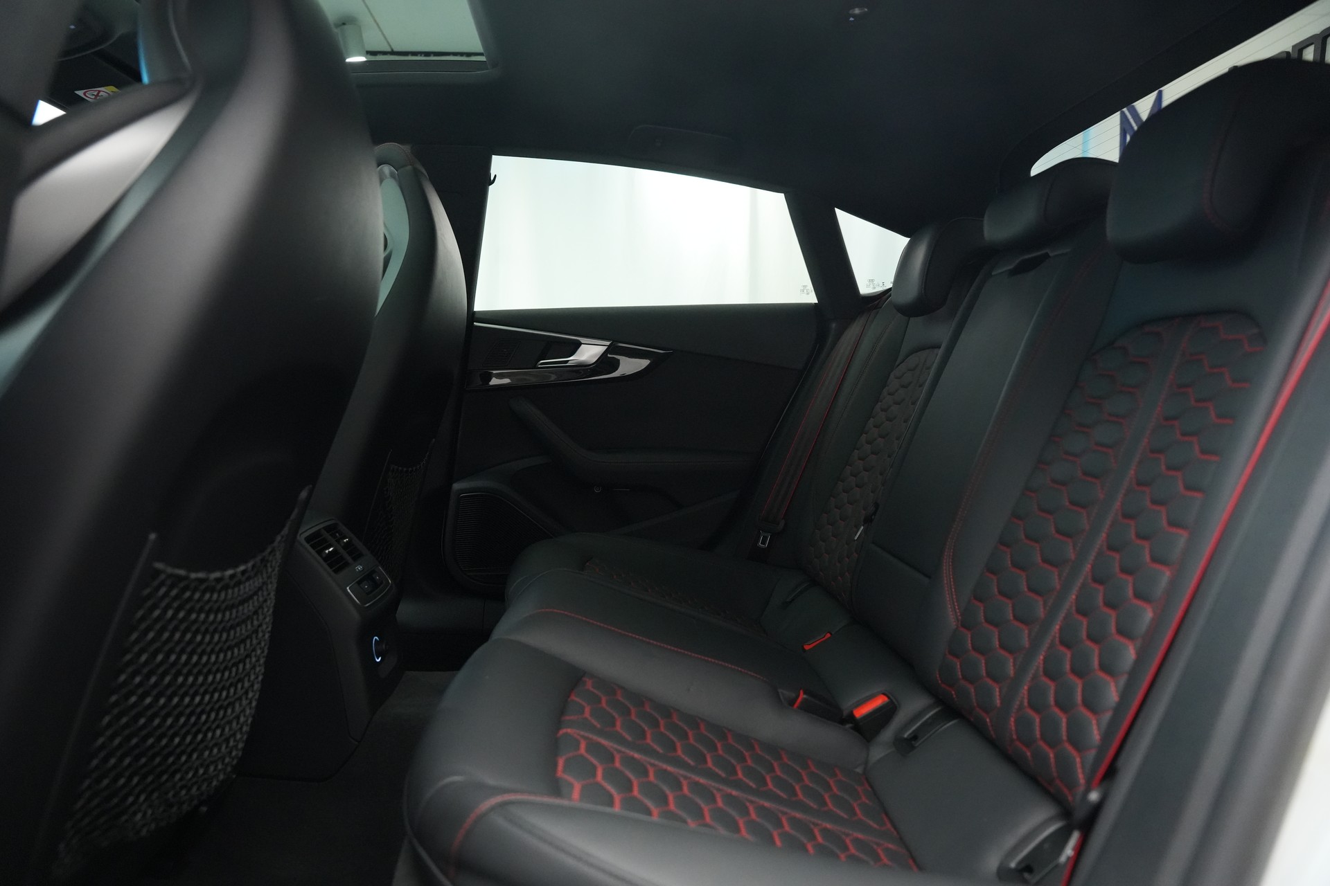 AUDI RS5 Sportback 2.9 TFSI quattro tiptronic *CH-Fahrzeug*-image-13