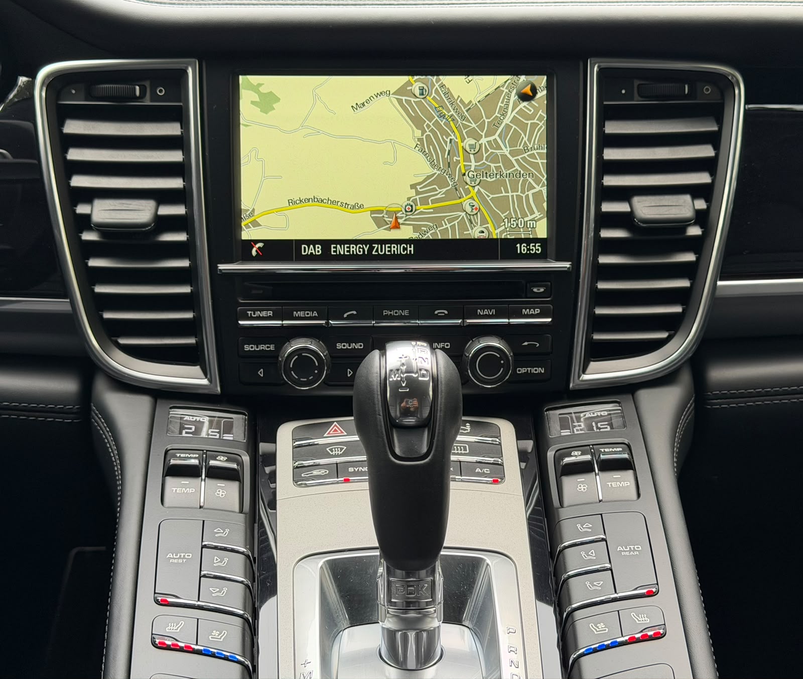PORSCHE Panamera 4S 3.0 PDK-image-25