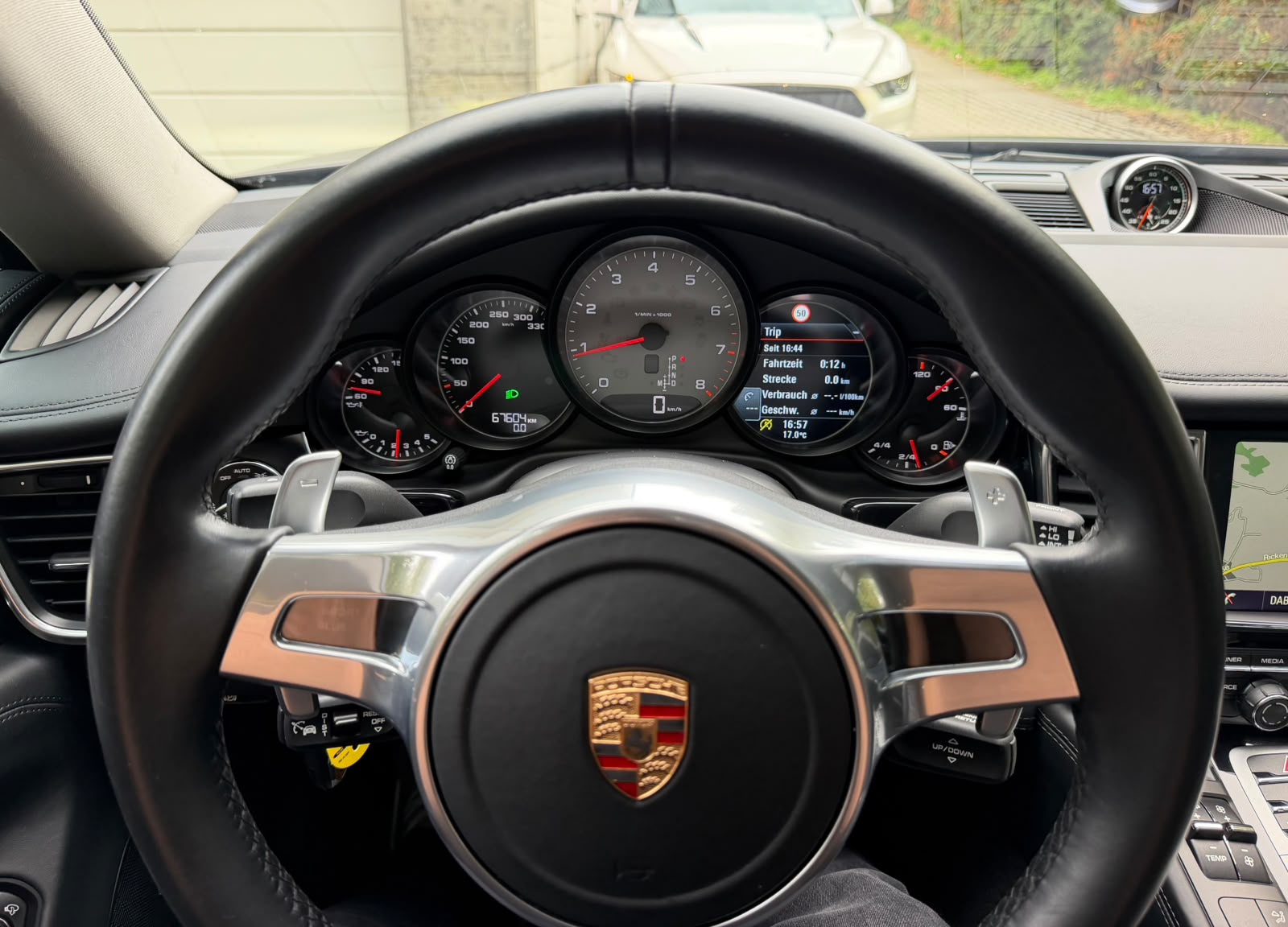 PORSCHE Panamera 4S 3.0 PDK-image-29