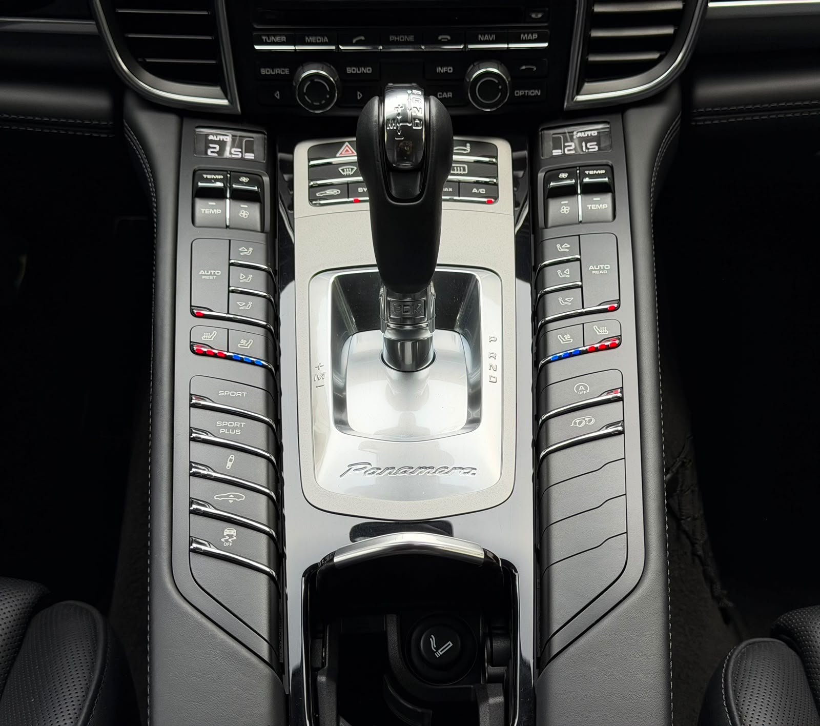 PORSCHE Panamera 4S 3.0 PDK-image-28
