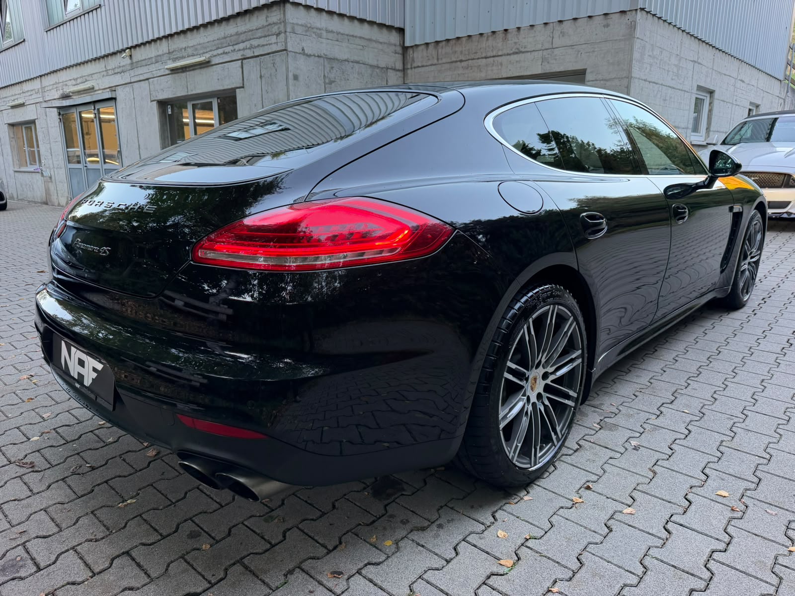 PORSCHE Panamera 4S 3.0 PDK-image-4