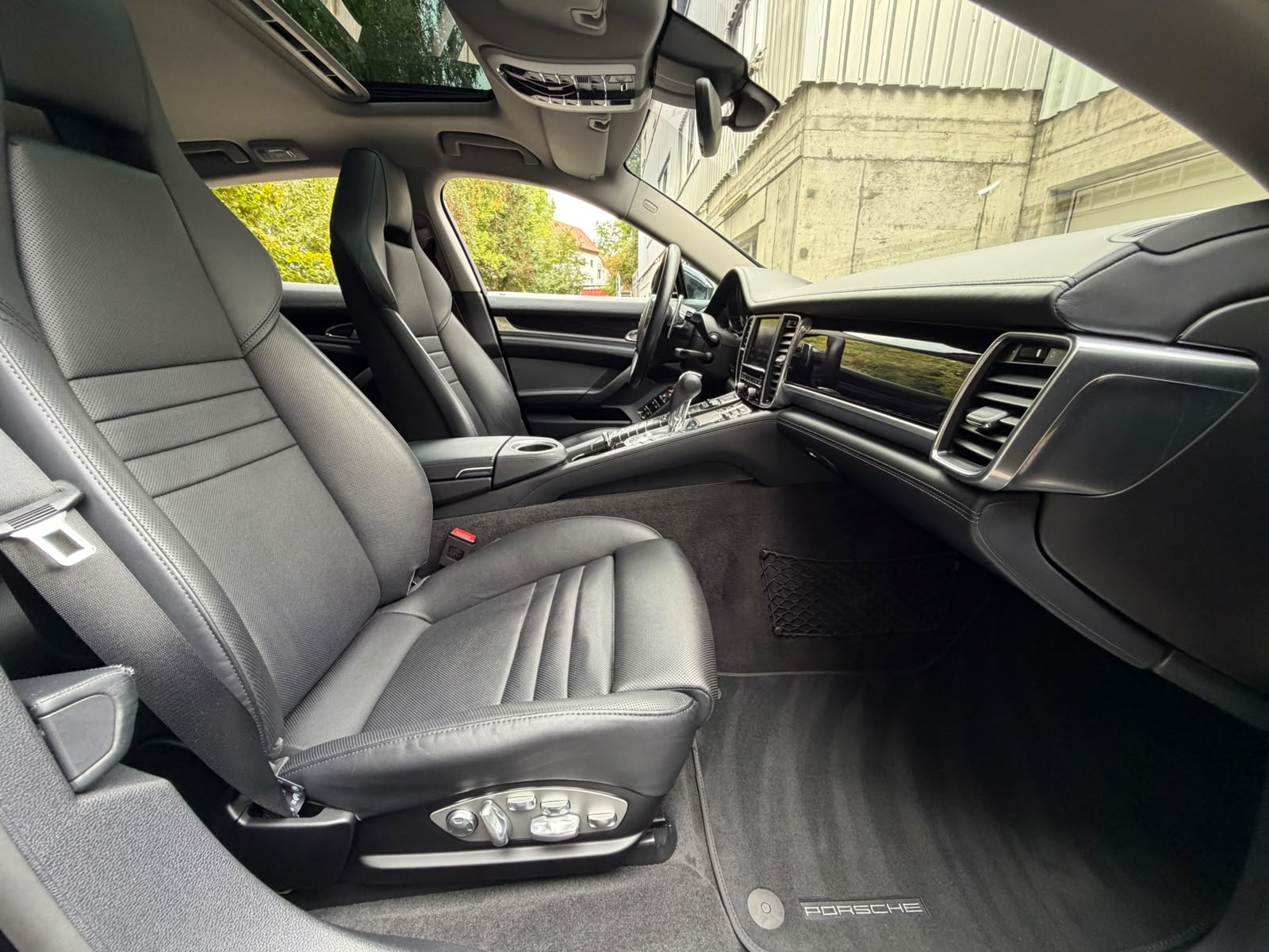 PORSCHE Panamera 4S 3.0 PDK-image-16