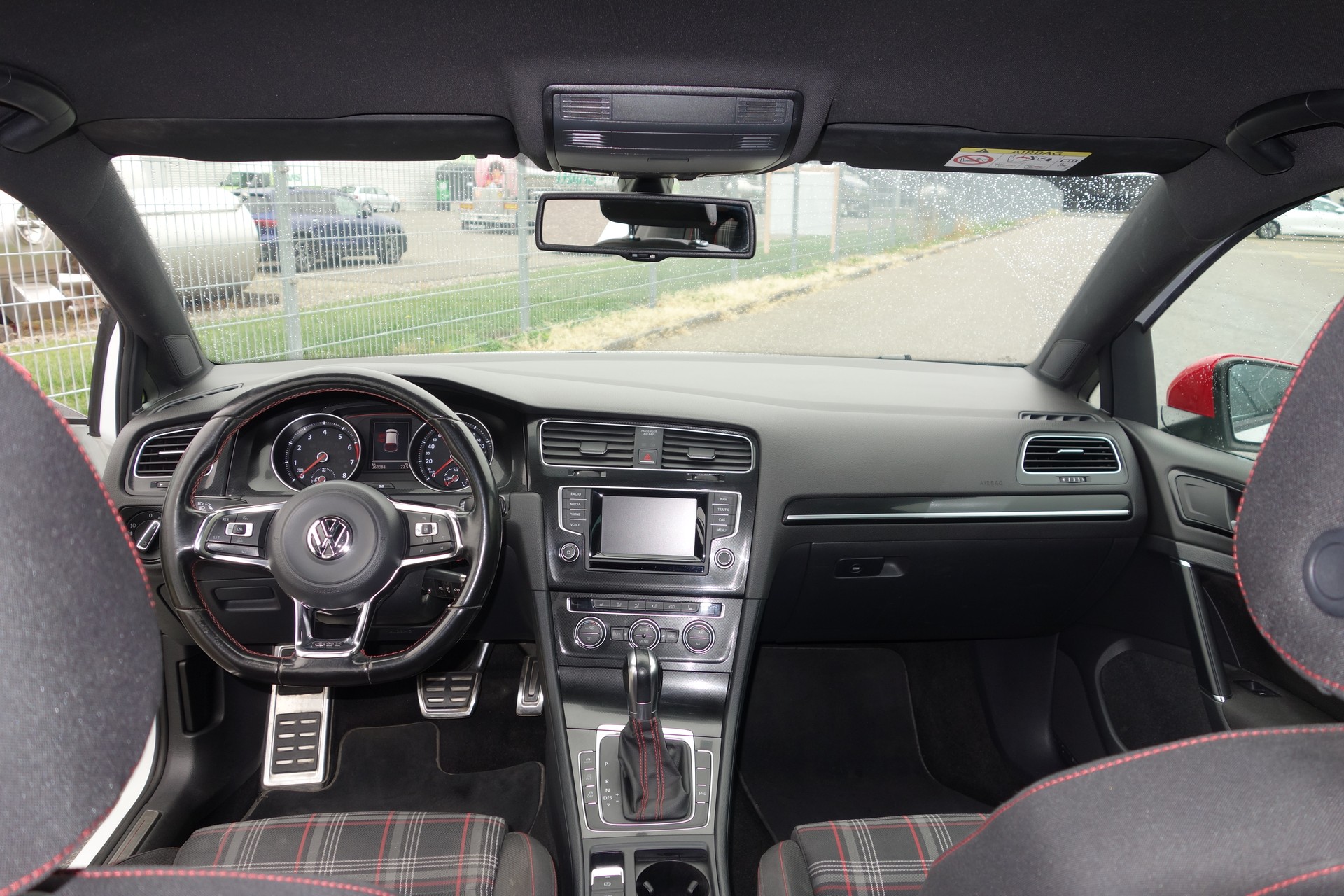 VW Golf 2.0 TSI GTI DSG-image-7