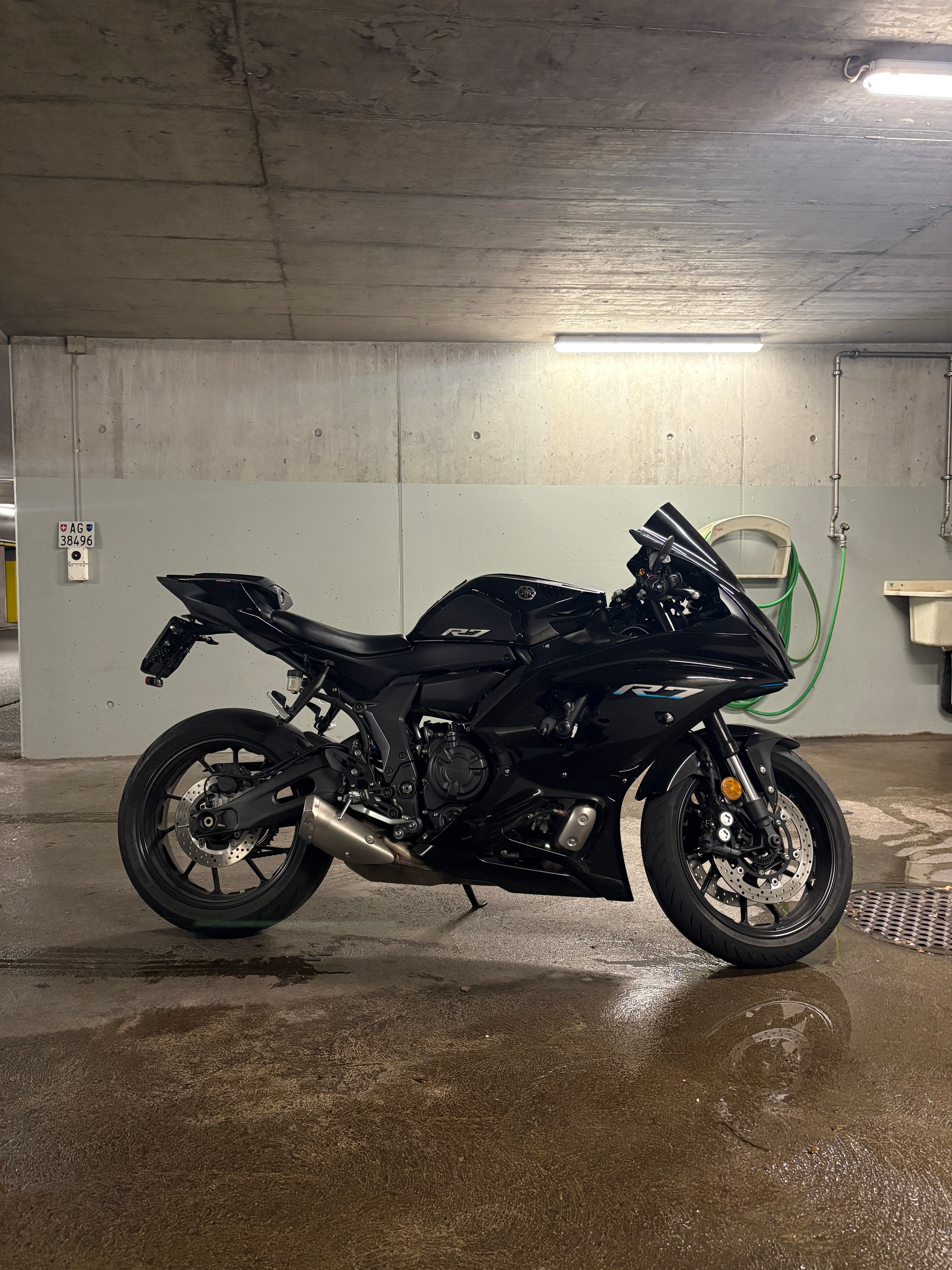 YAMAHA YZF-R7 (35kW)-image-4