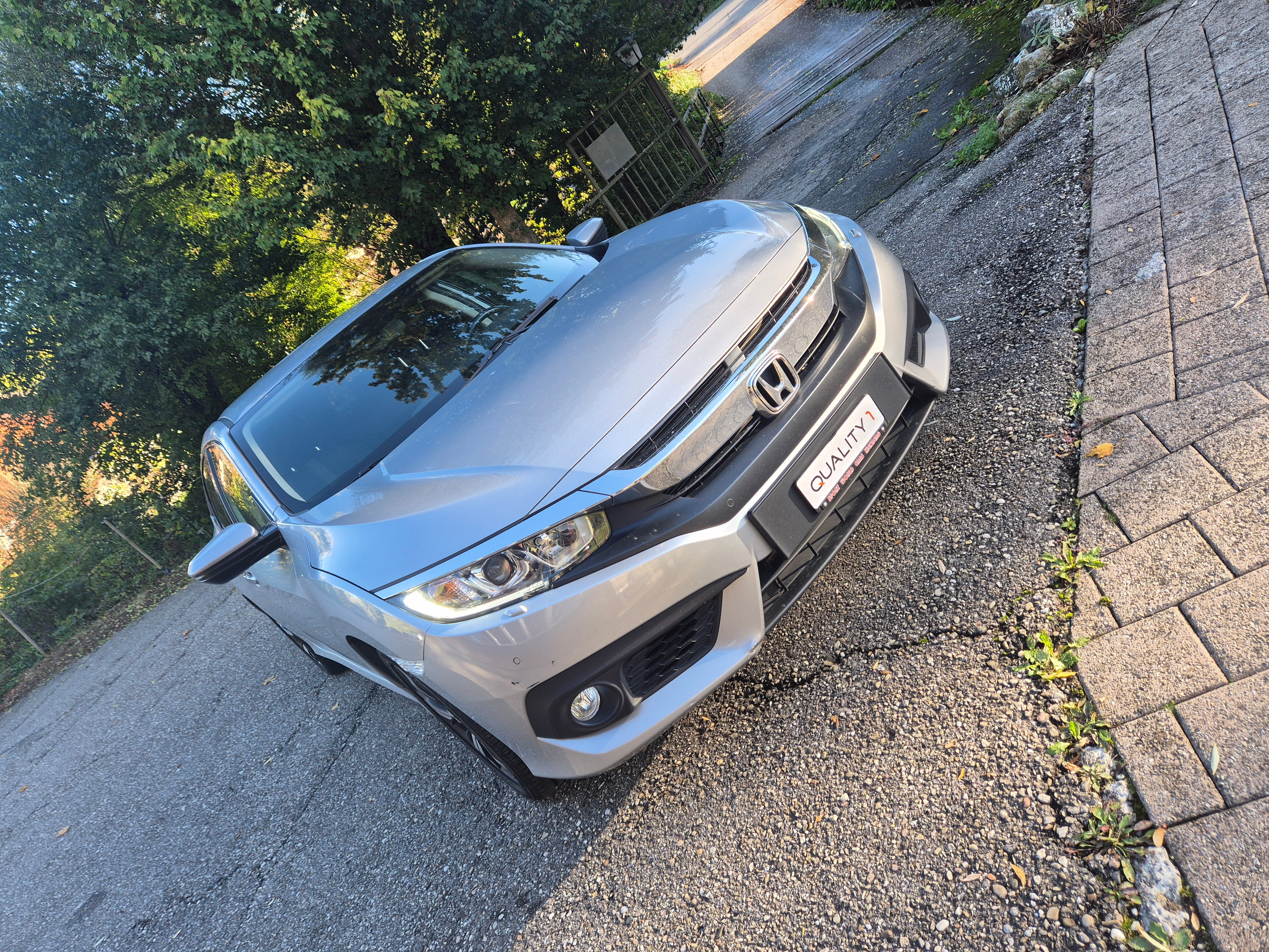 Car photo
