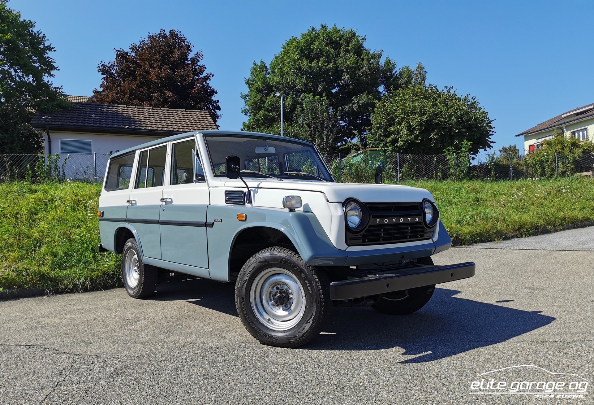 TOYOTA LAND CRUISER FJ 55 LV-image-1