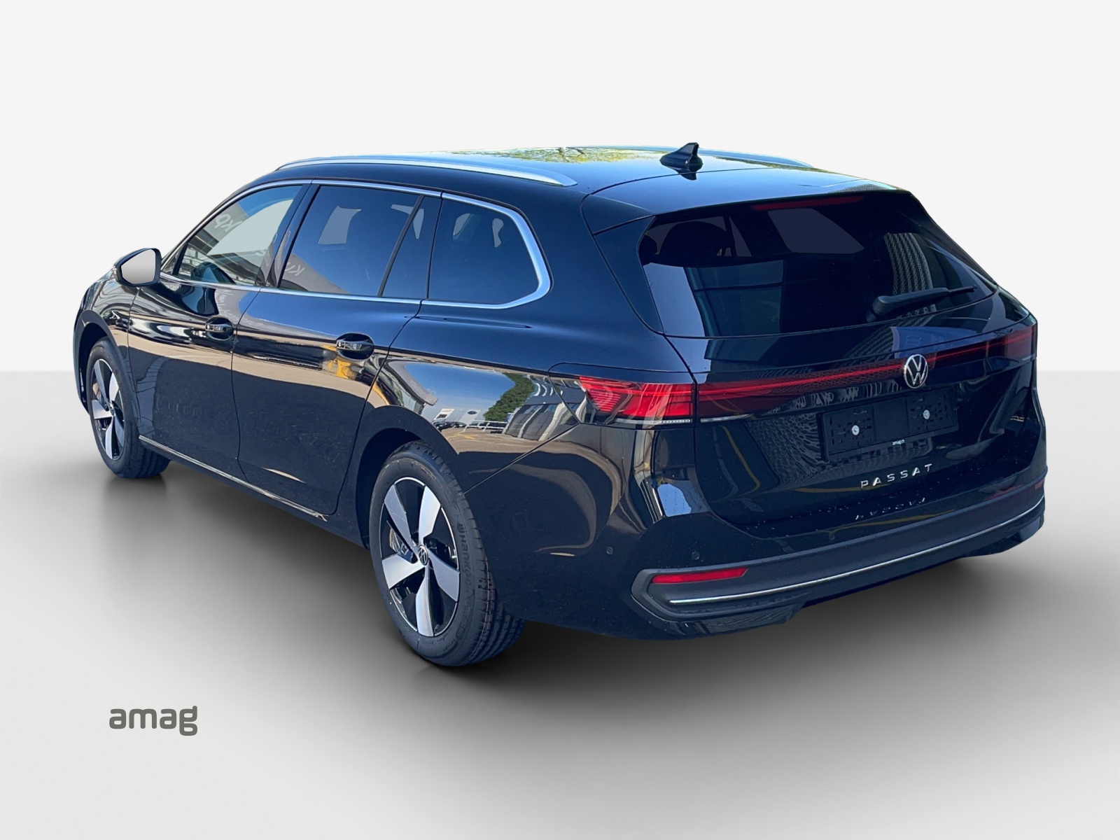 VW Passat Variant 2.0 TDI evo Business DSG-image-2