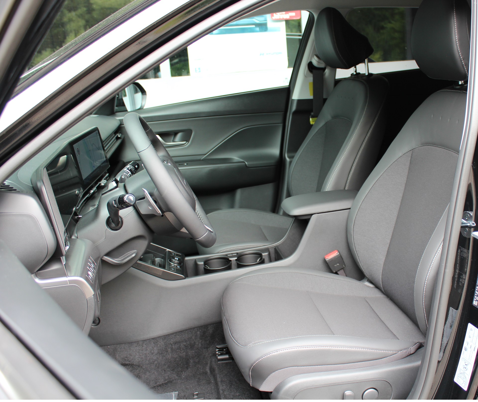 HYUNDAI Kona 1.6 GDi HEV Amplia DCT-image-7