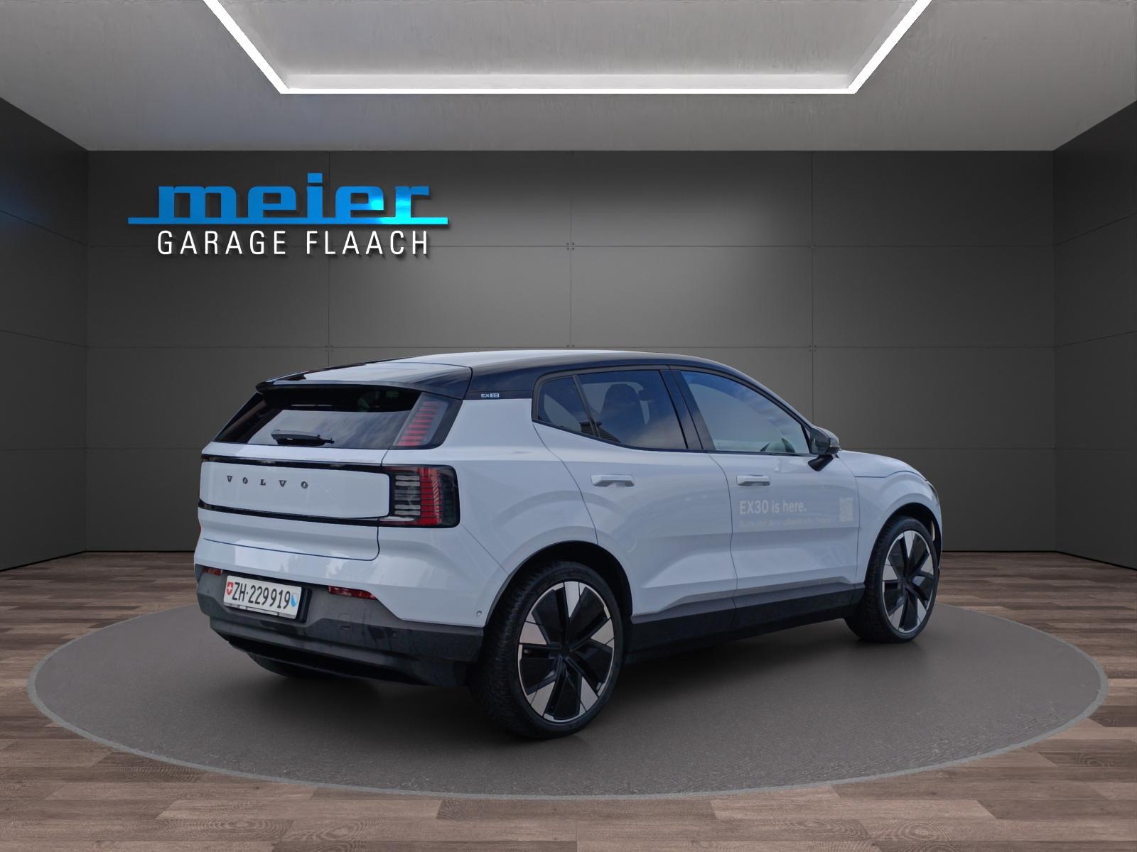VOLVO EX30 E60 Twin Ultra Performance AWD-image-4