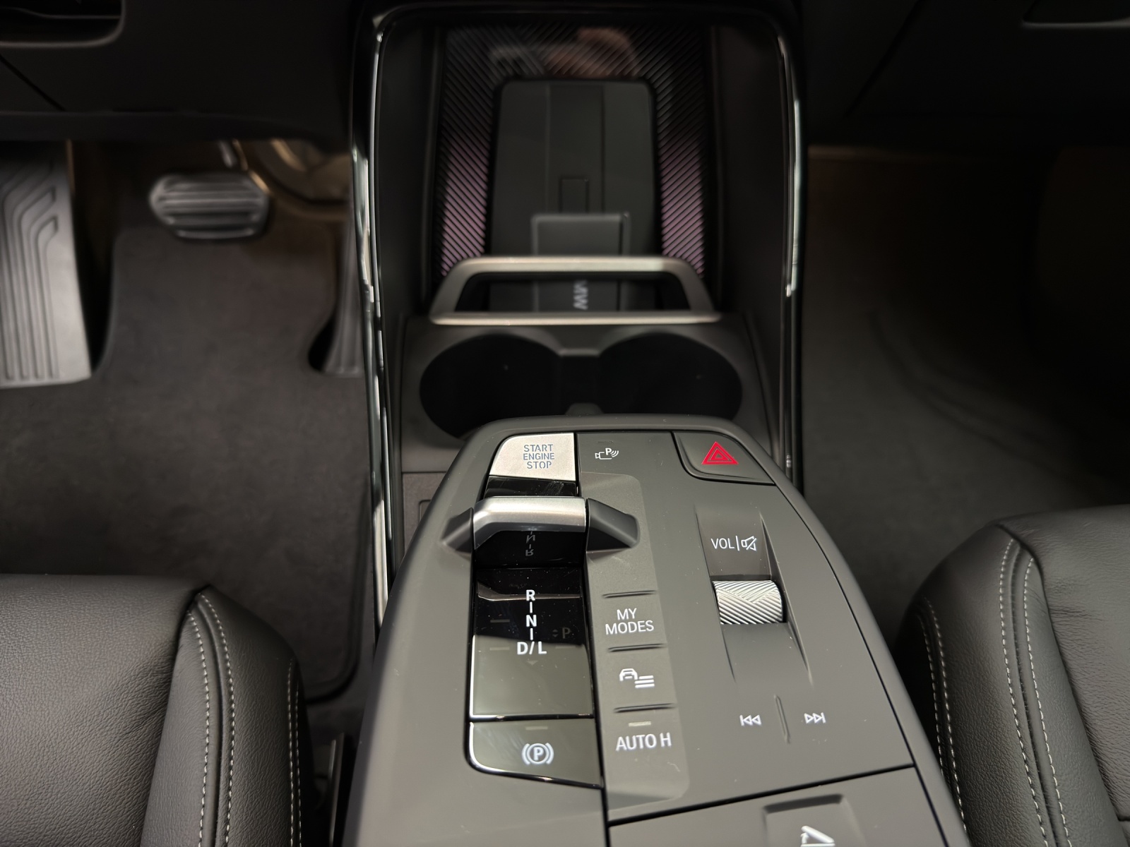 BMW 218d Active Tourer DKG-image-13