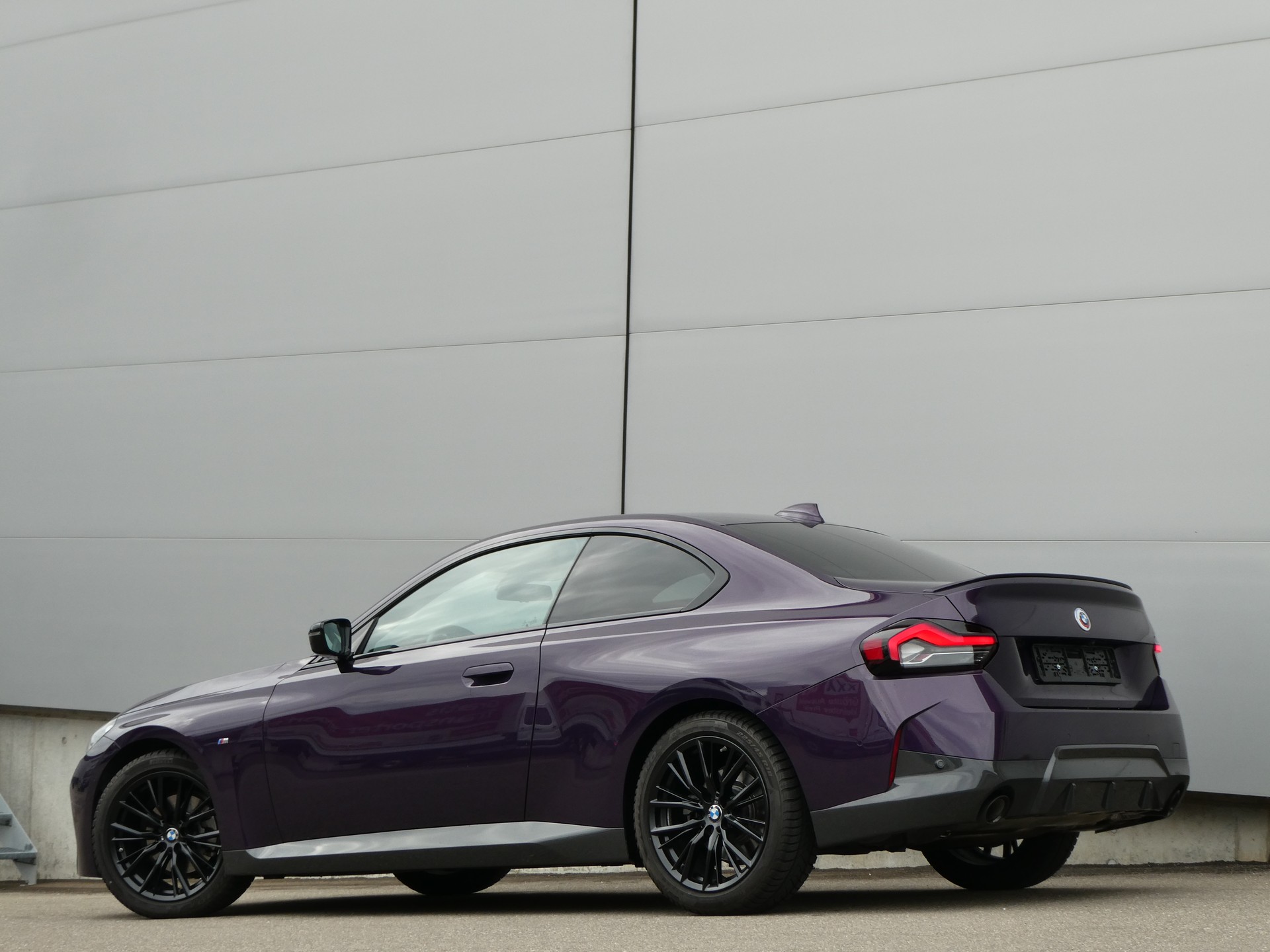 BMW 220i M Sport-image-5