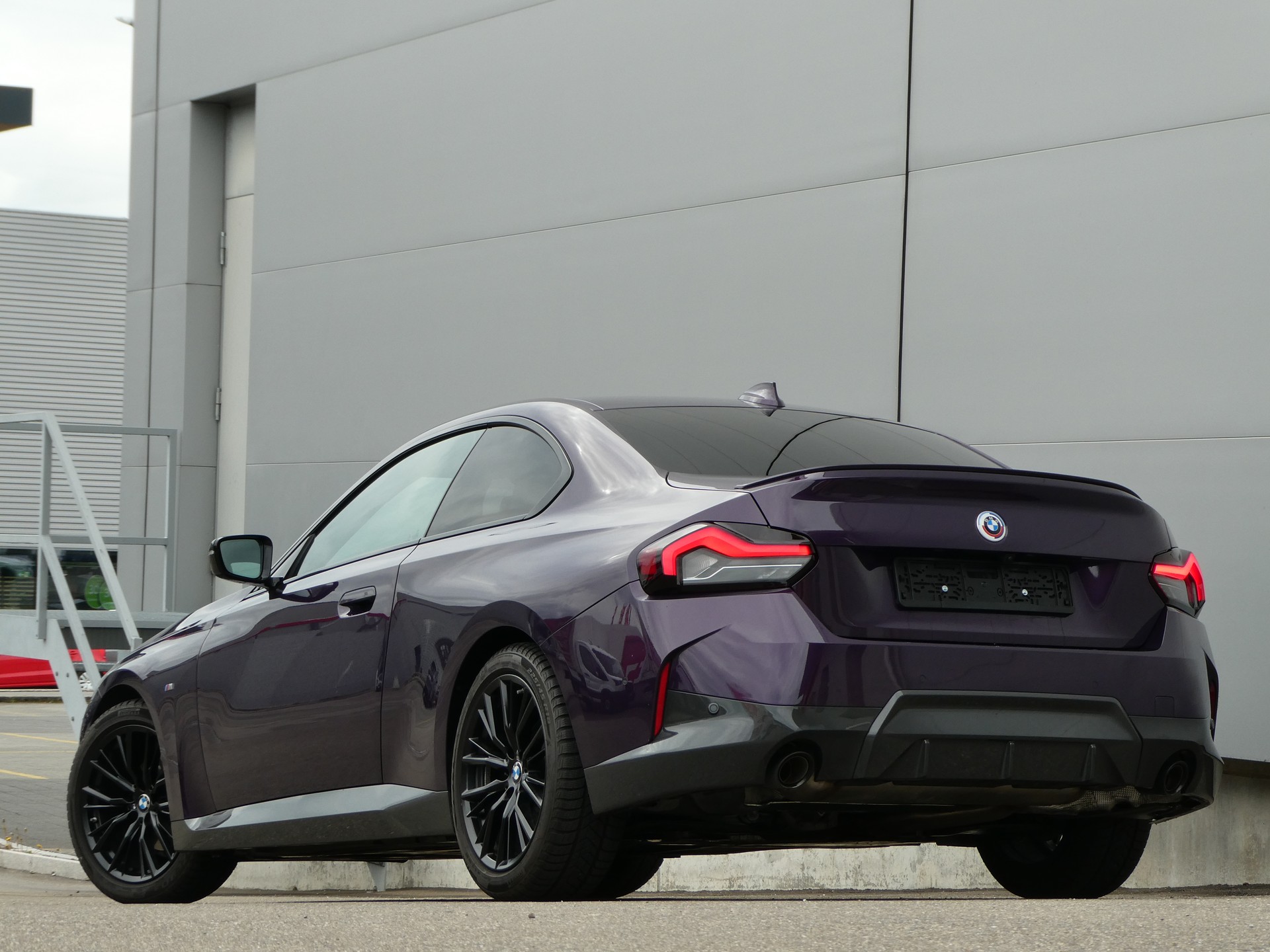 BMW 220i M Sport-image-4