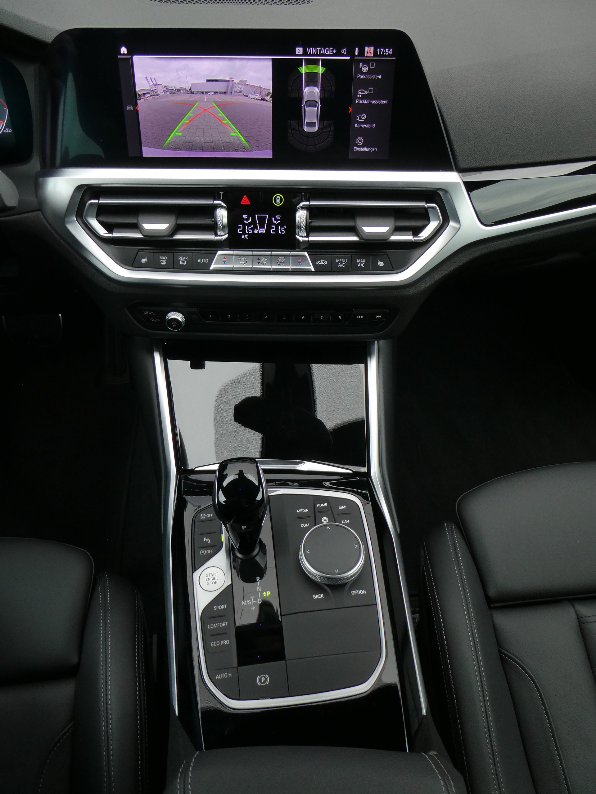 BMW 220i M Sport-image-14