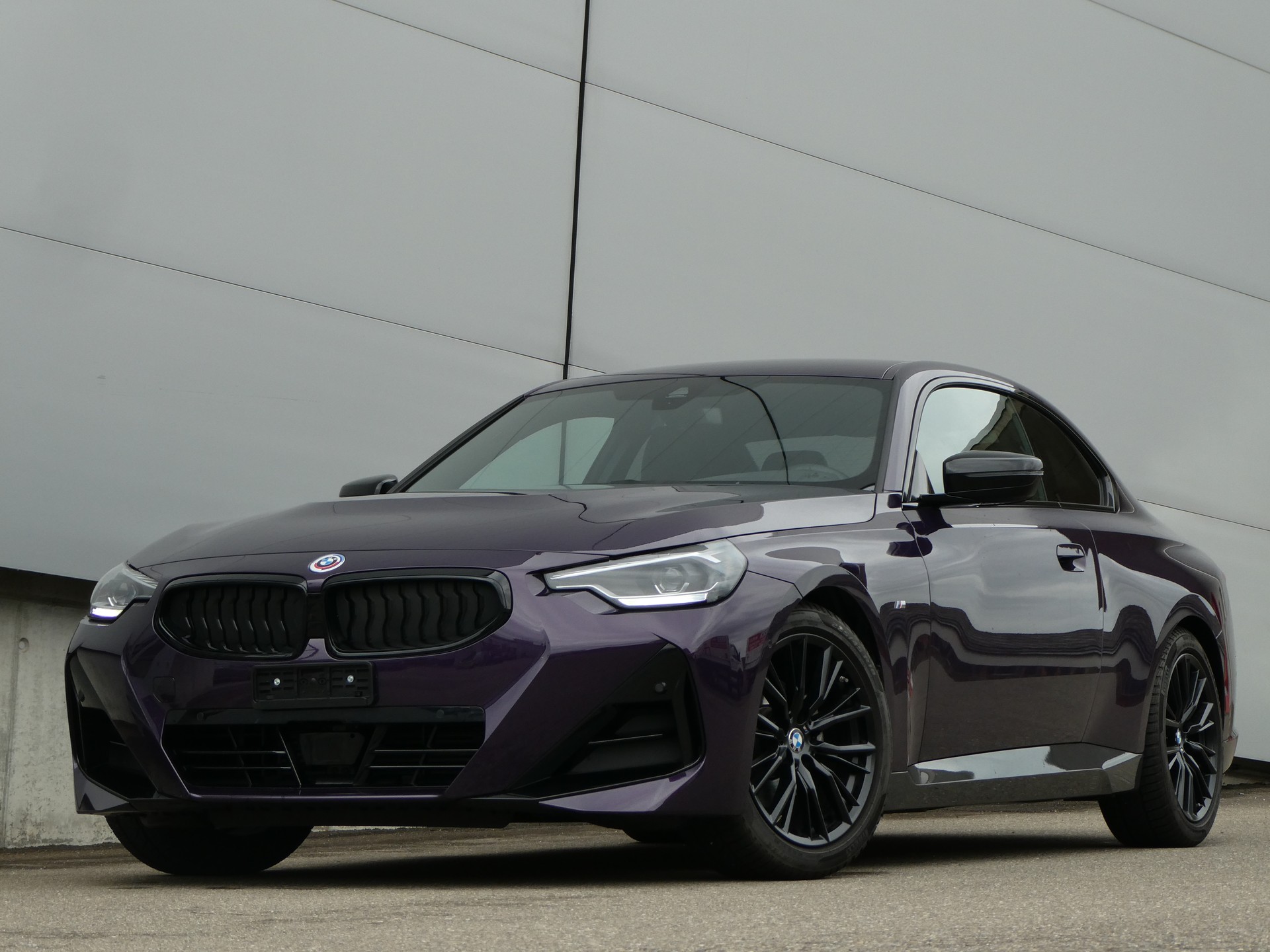 BMW 220i M Sport-image-1