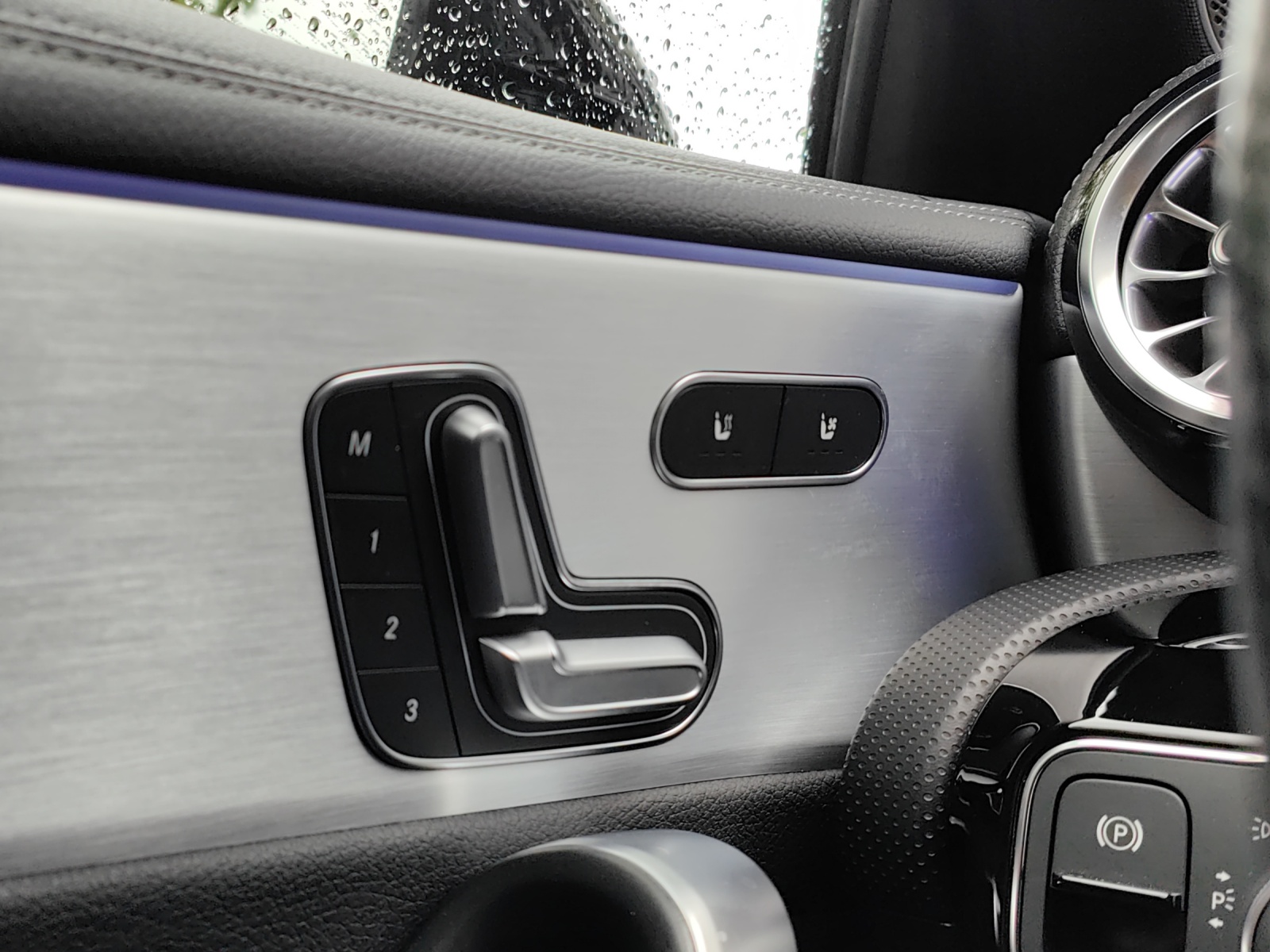 MERCEDES-BENZ A 45 S AMG 4Matic+ Speedshift-image-14
