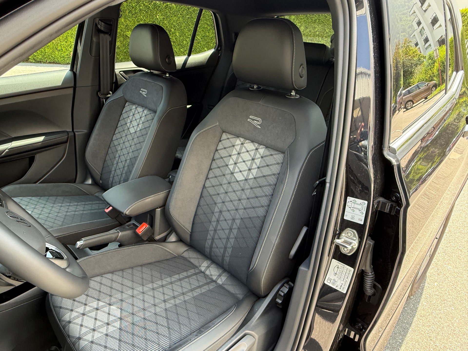 VW T-Cross 1.5 TSI EVO ACT R-Line DSG-image-10
