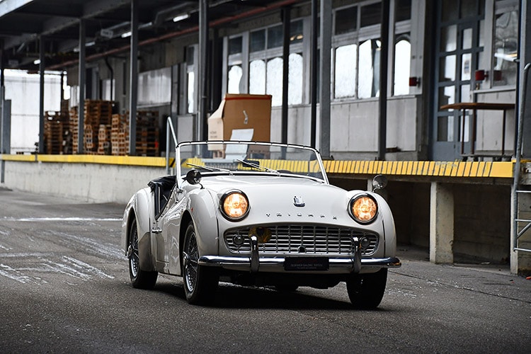 TRIUMPH TR3-image-2