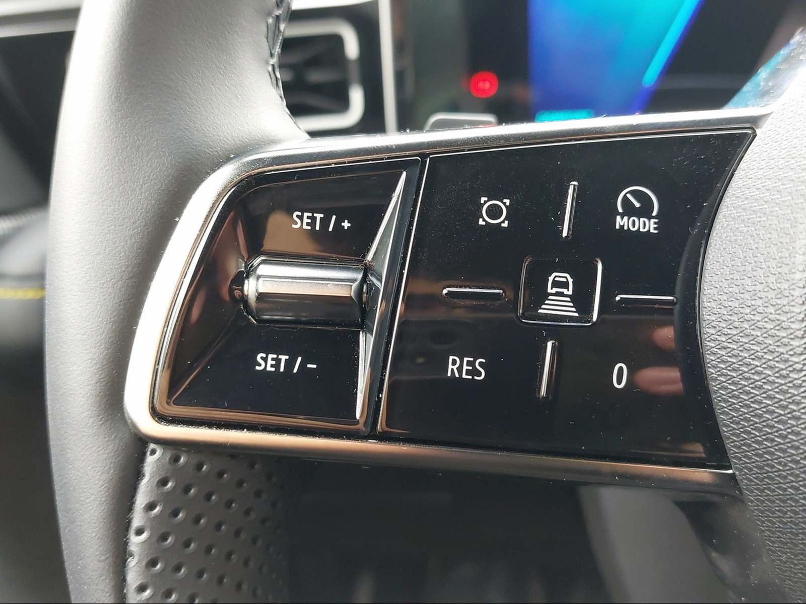 RENAULT R4 E-TECH ELECTRIC iconic 150PS Comfort Range-image-13