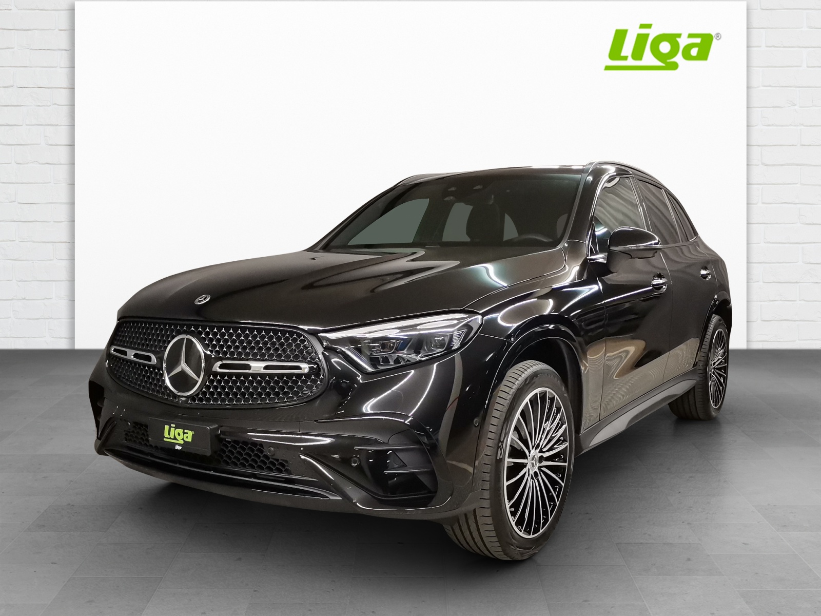 MERCEDES-BENZ GLC 200 AMG Line 4matic-image-1