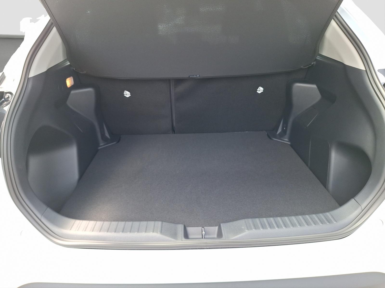 TOYOTA Yaris Cross 1.5 VVT-i HSD Comfort AWD-i-image-8