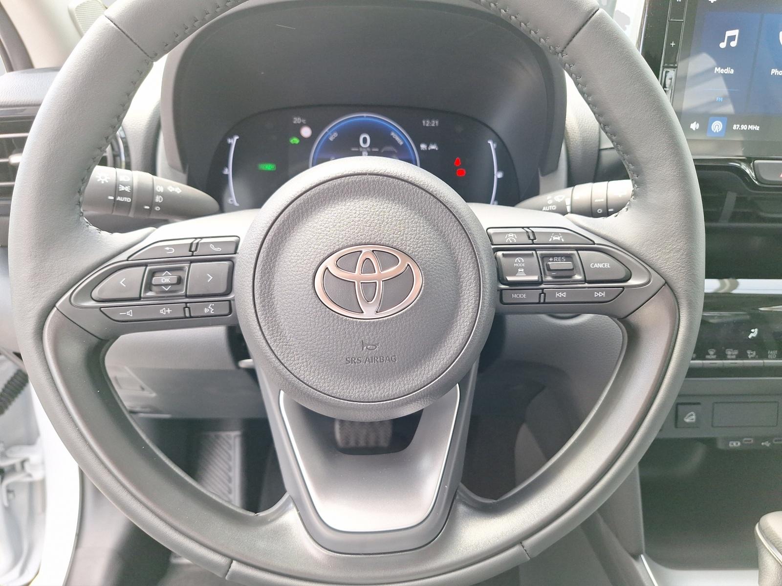 TOYOTA Yaris Cross 1.5 VVT-i HSD Comfort AWD-i-image-14