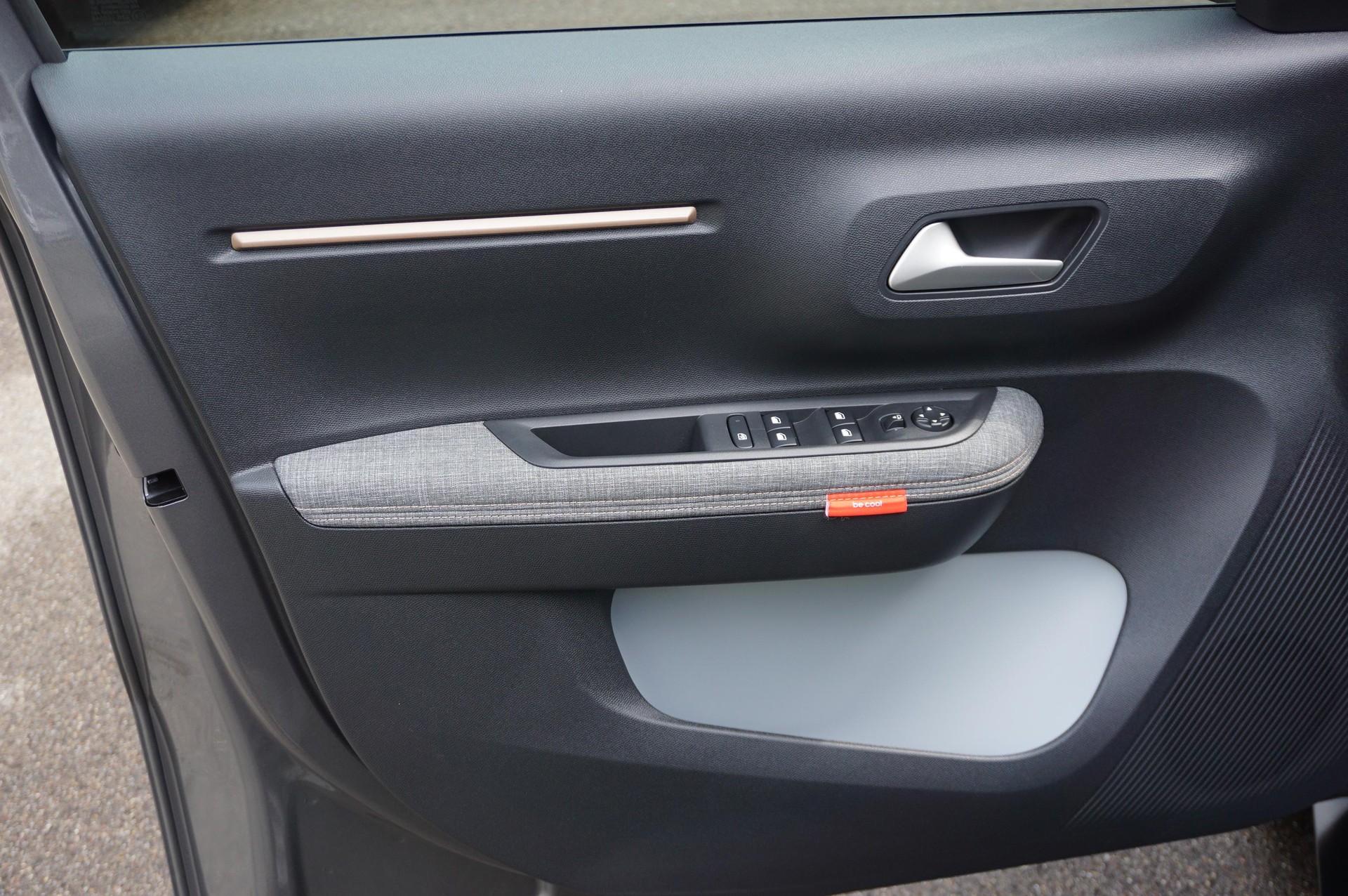 CITROEN C3 Aircross 1.2 Hybrid Plus-image-9