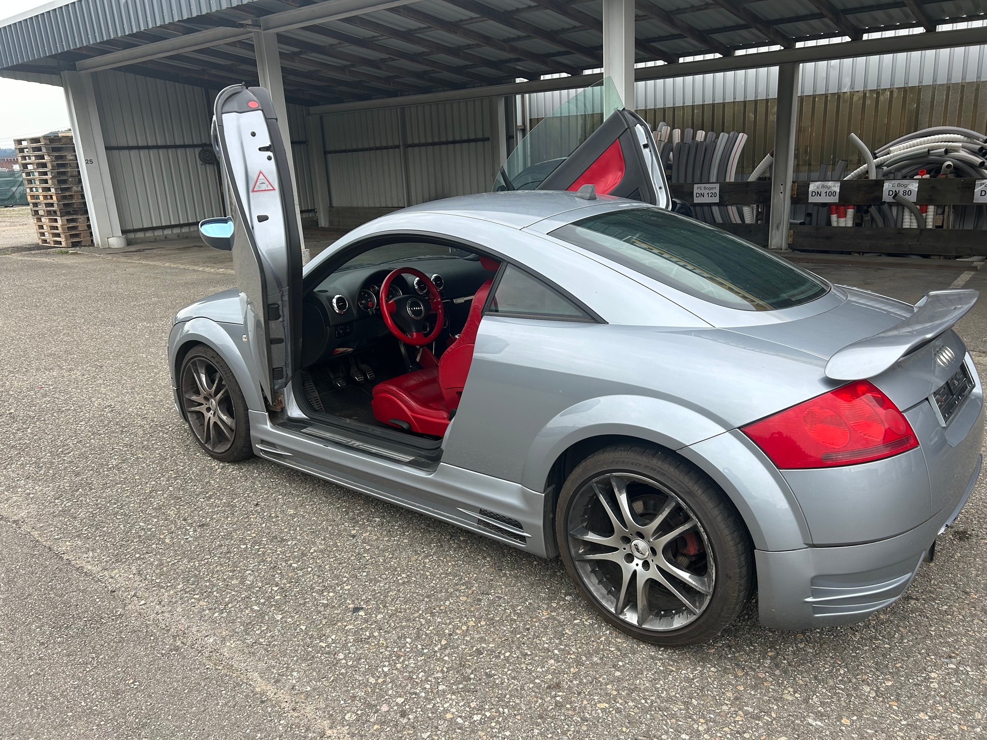 AUDI TT Coupé 1.8 T quattro-image-8
