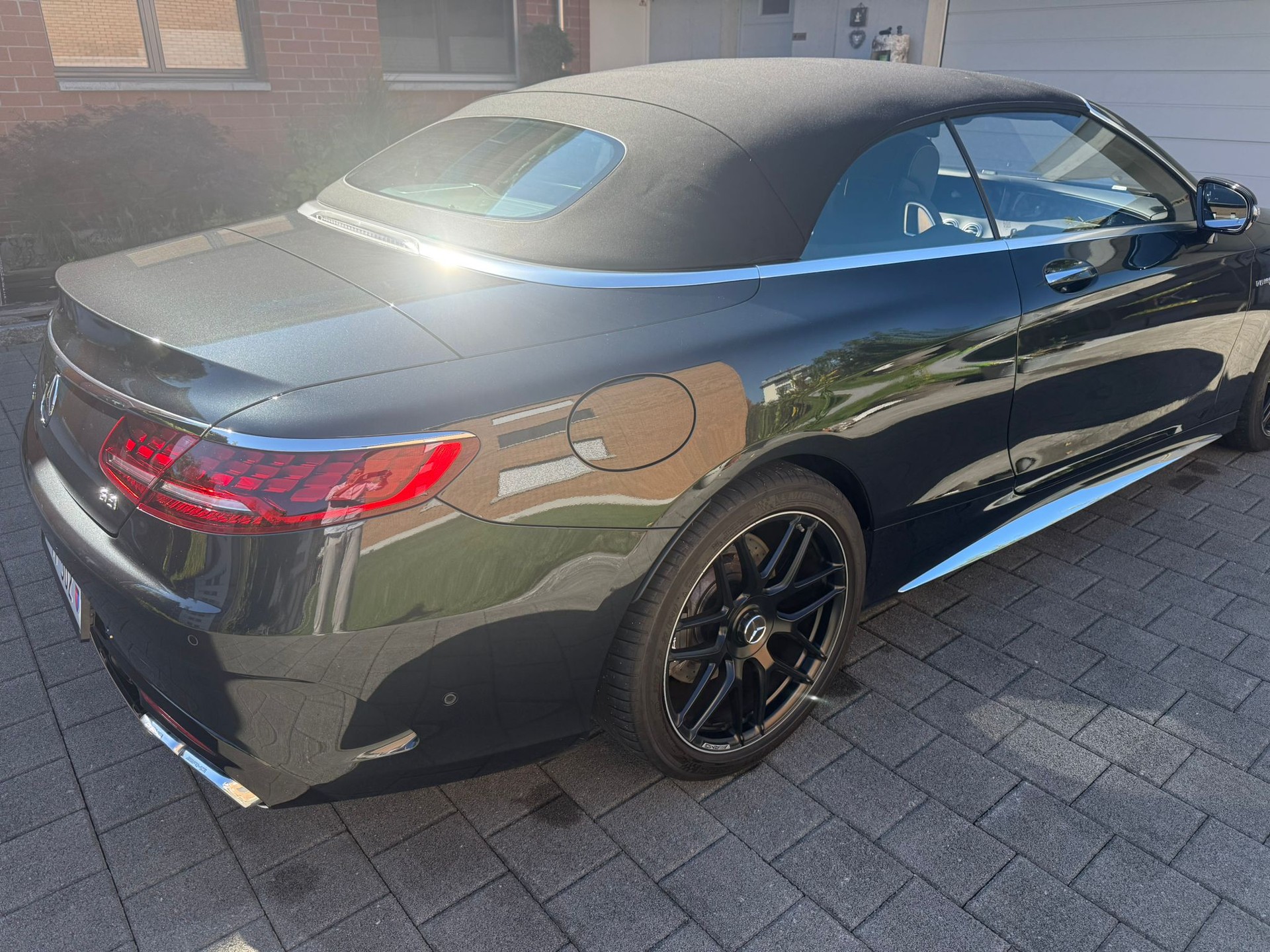 MERCEDES-BENZ S 63 AMG Cabriolet 4Matic Speedshift MCT-image-2