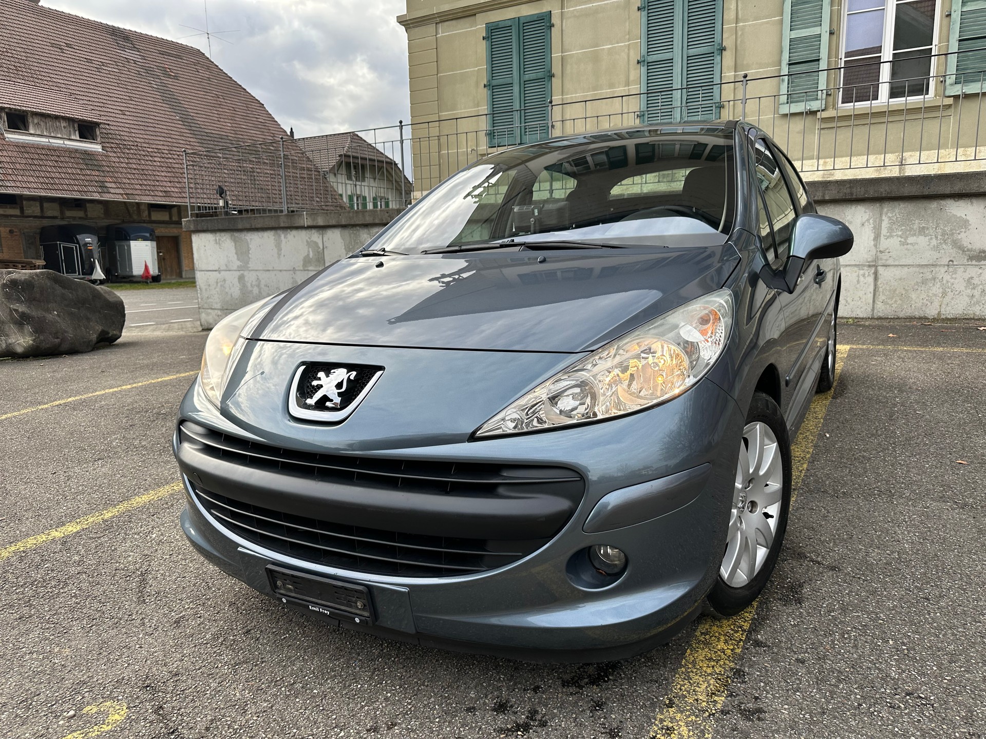 PEUGEOT 207 SW 1.6 16V Sport Automatic-image-14