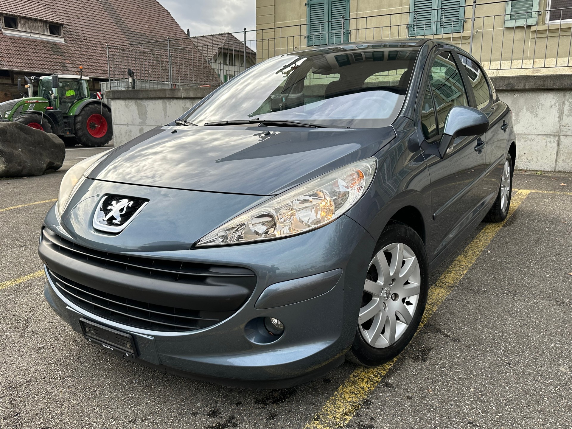 PEUGEOT 207 SW 1.6 16V Sport Automatic-image-1