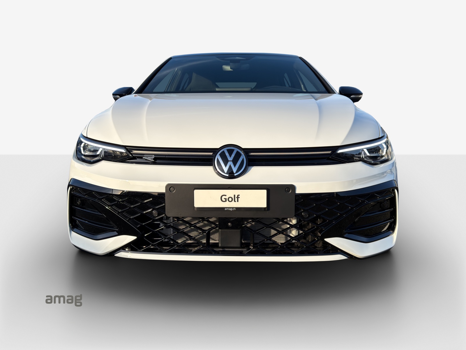 VW Golf 1.5 e TSI mHEV R-Line DSG-image-6
