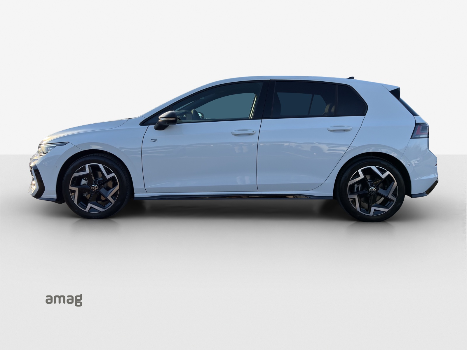 VW Golf 1.5 e TSI mHEV R-Line DSG-showroom-element-1