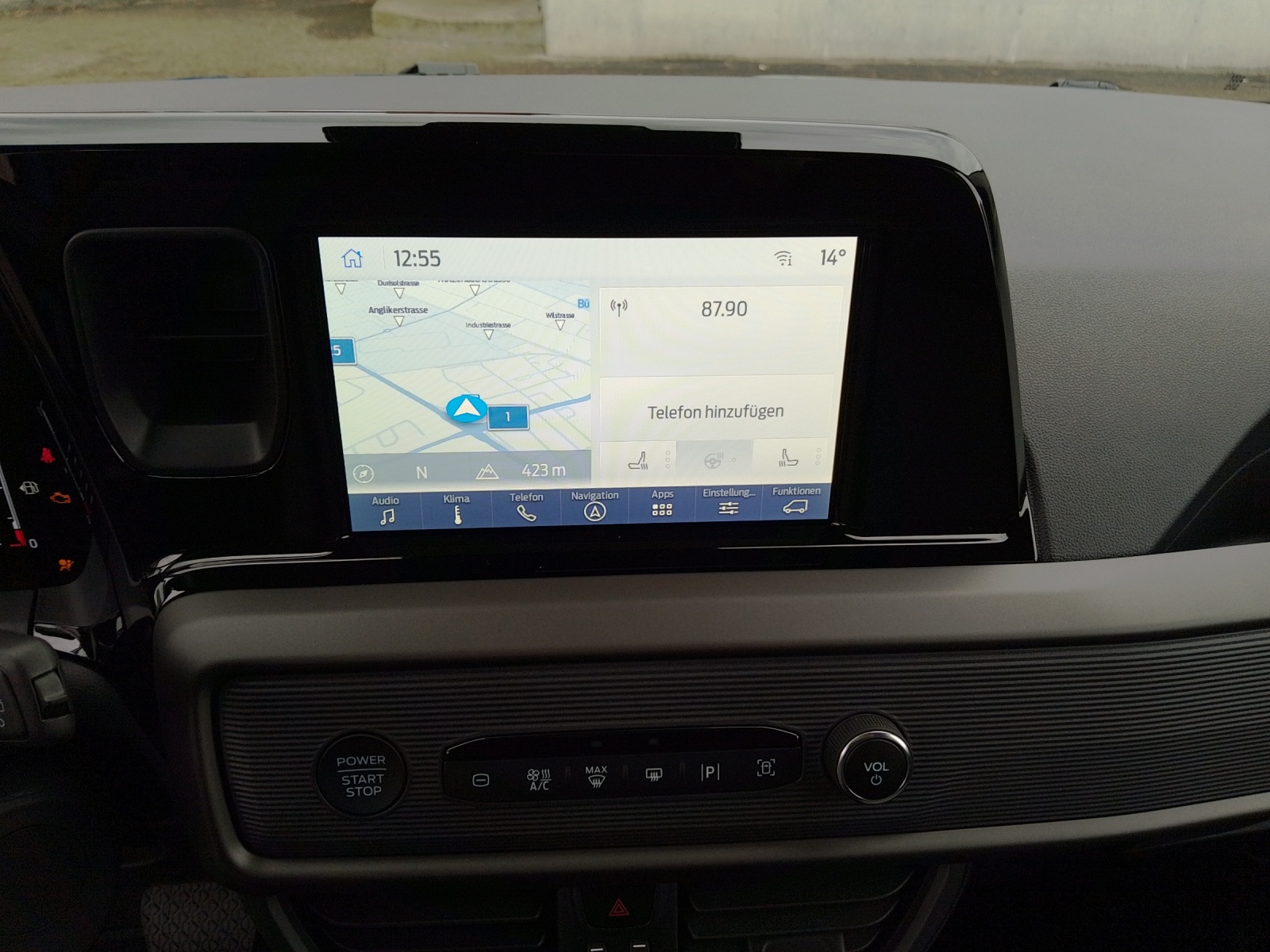 FORD Tourneo Courier 1.0 EcoBoost Titanium-image-12