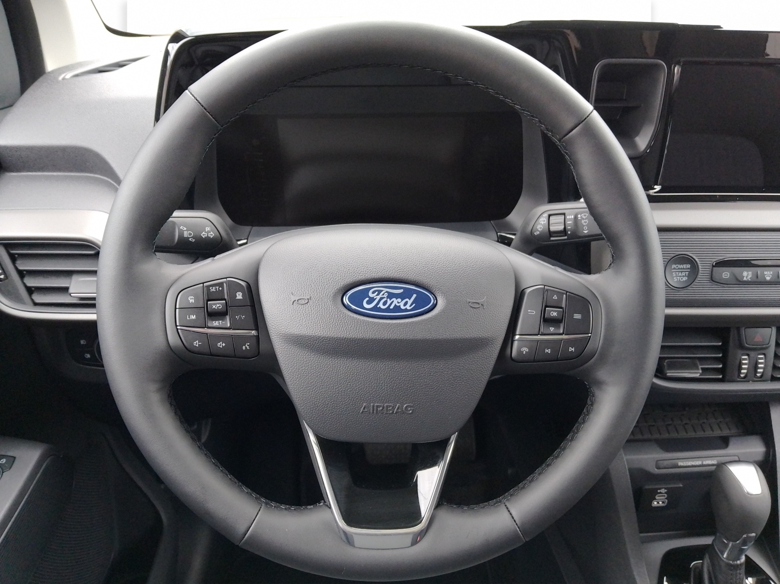 FORD Tourneo Courier 1.0 EcoBoost Titanium-image-10