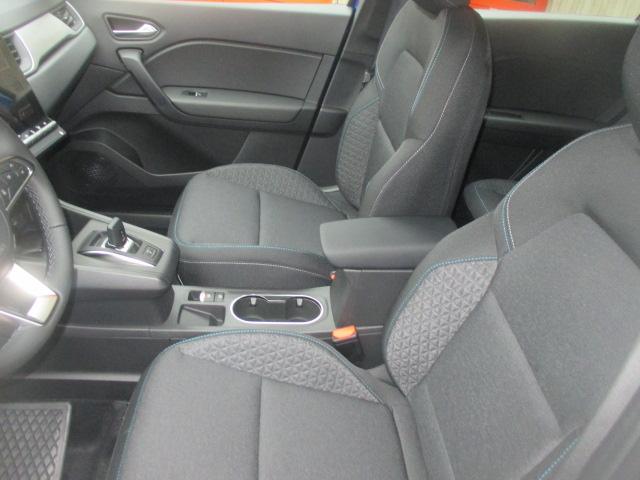 MITSUBISHI Grandis 1.8 HEV Invite+-image-6