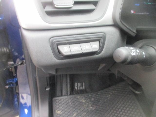 MITSUBISHI Grandis 1.8 HEV Invite+-image-11