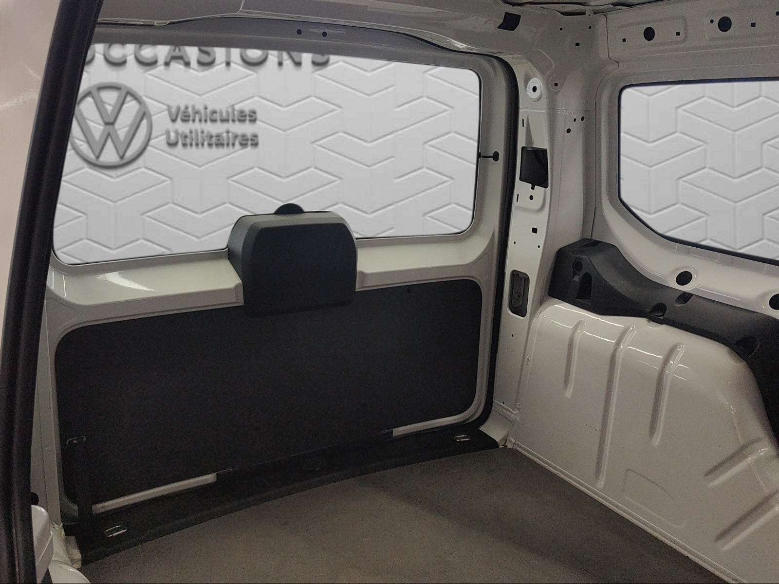 VW Caddy Cargo 1.5 TSI-image-16