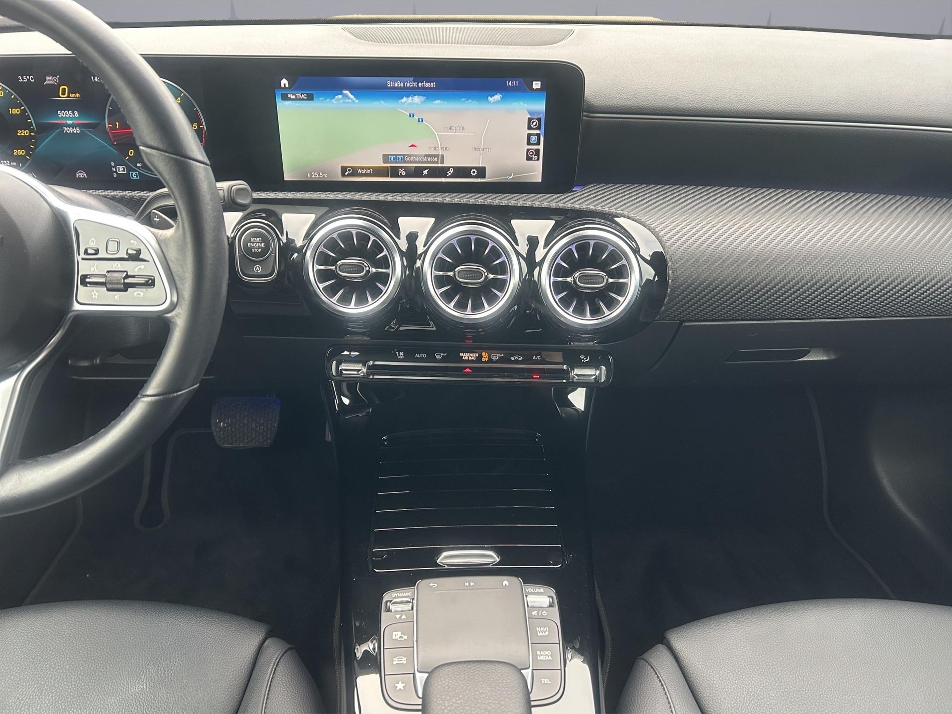 MERCEDES-BENZ A 200 d Style 4m-image-13
